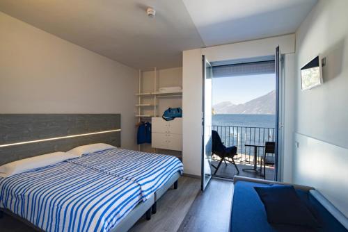 Standard Room with Lake View photo 3