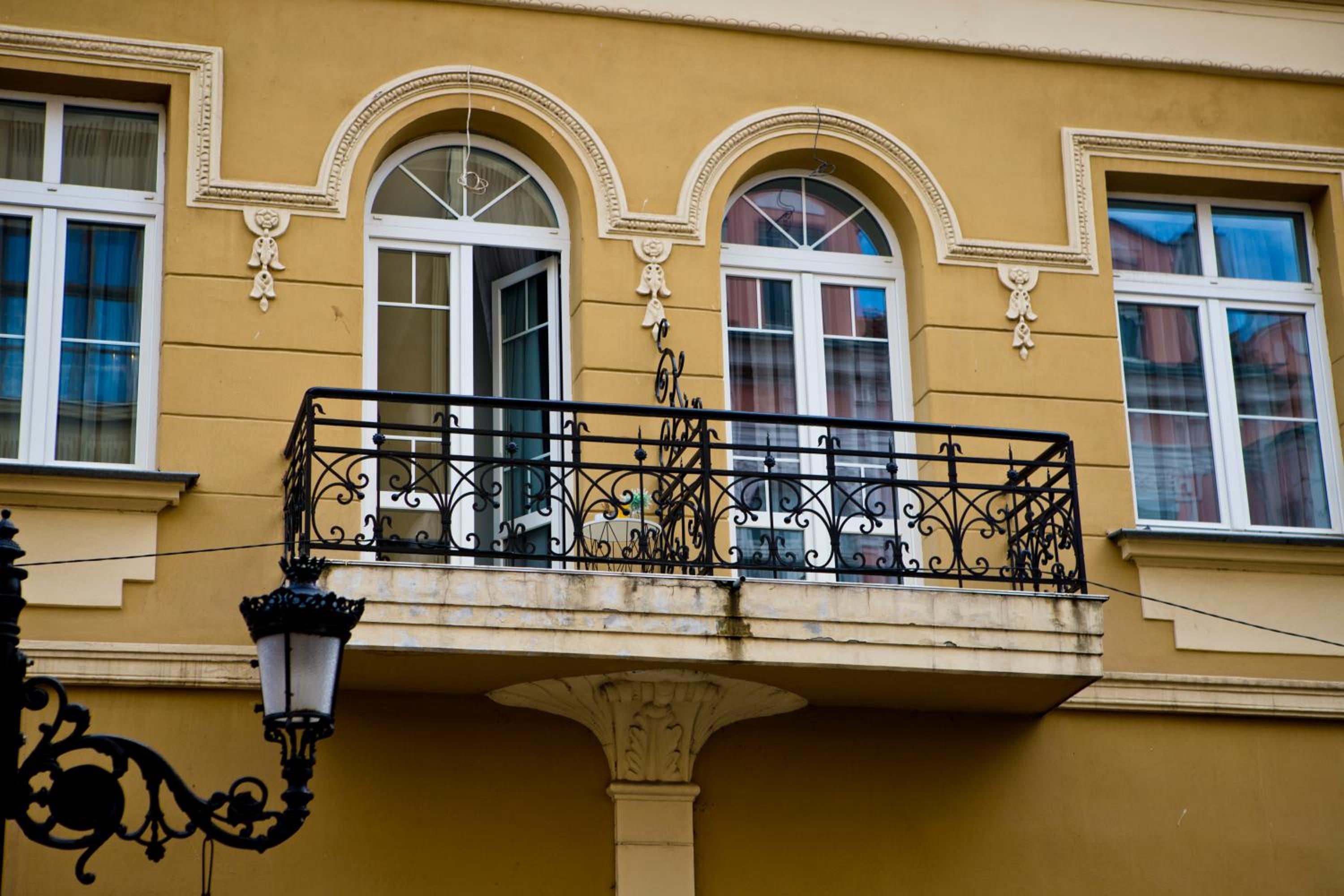 Deluxe Double or Twin Room with Balcony - Photo 13
