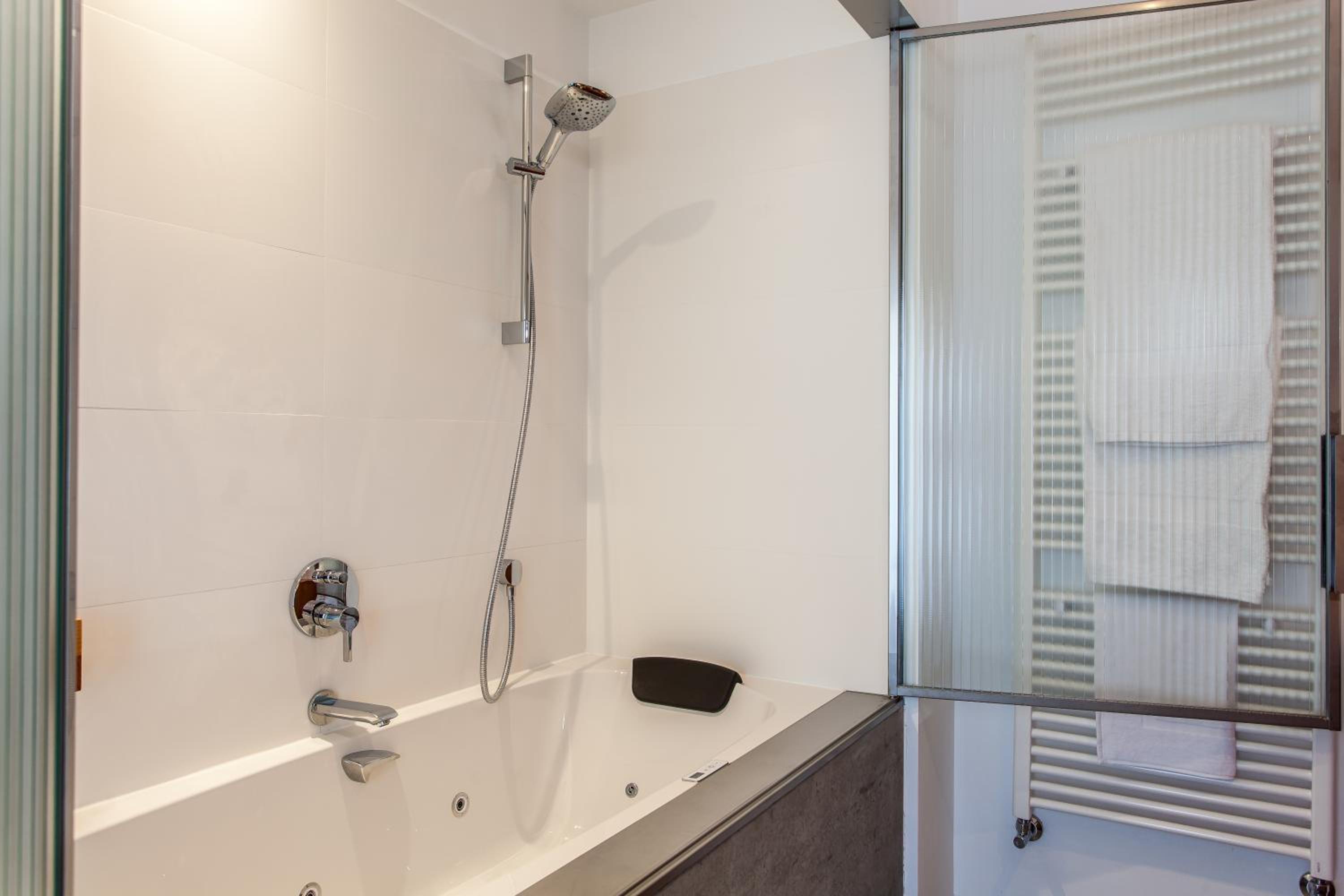 Double Room with Spa Bath