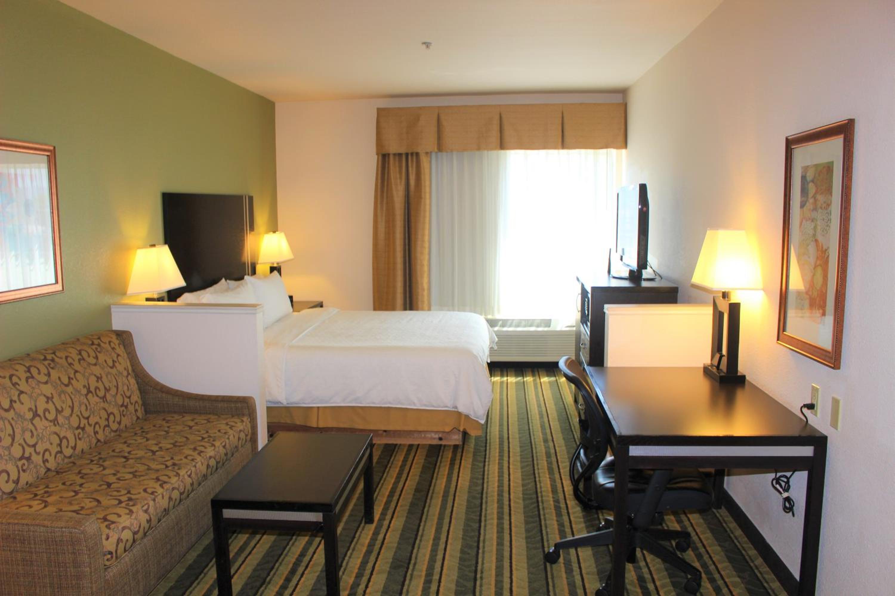 King Suite - Photo 8