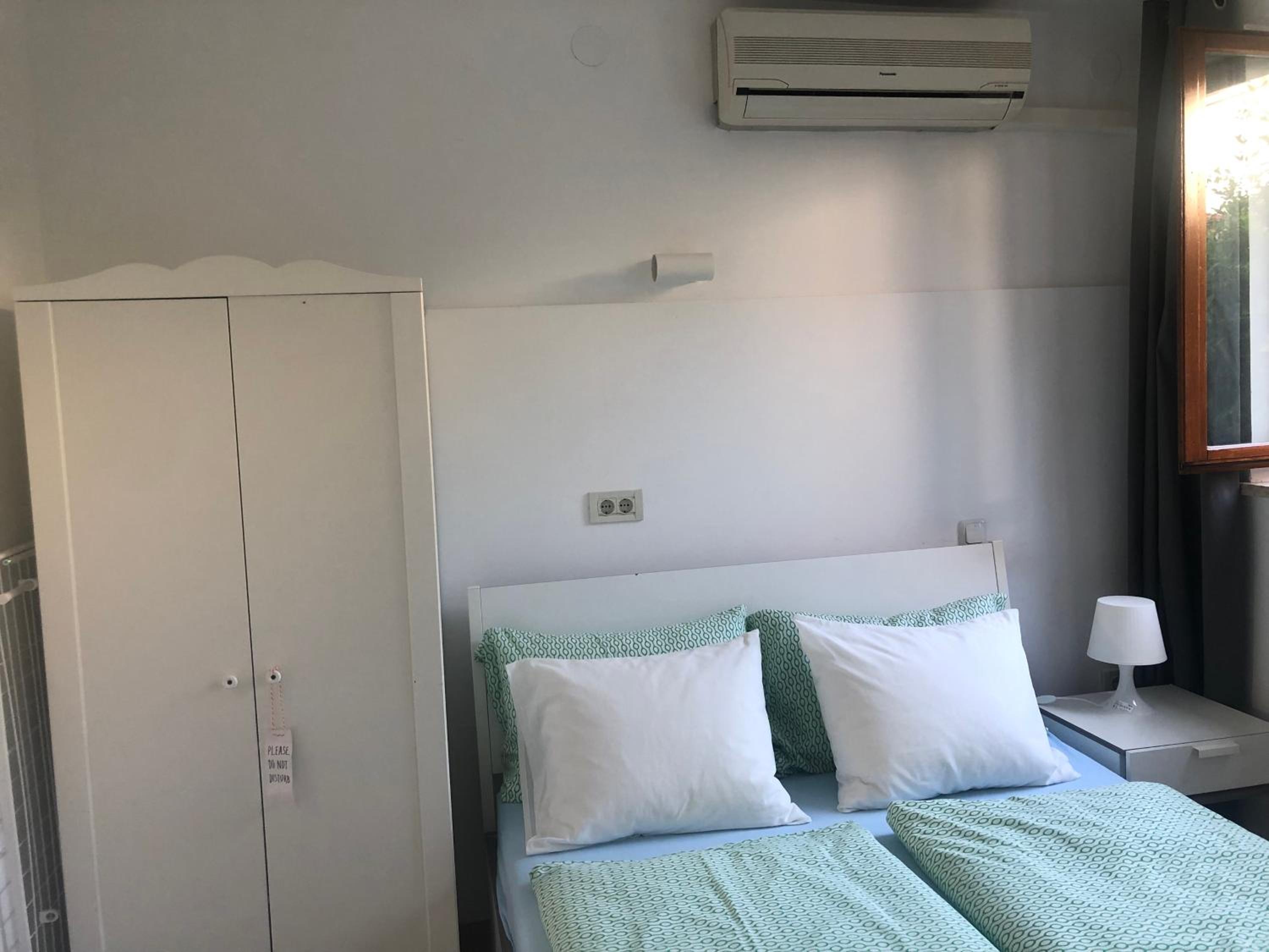 Double Room with Terrace - Photo 5