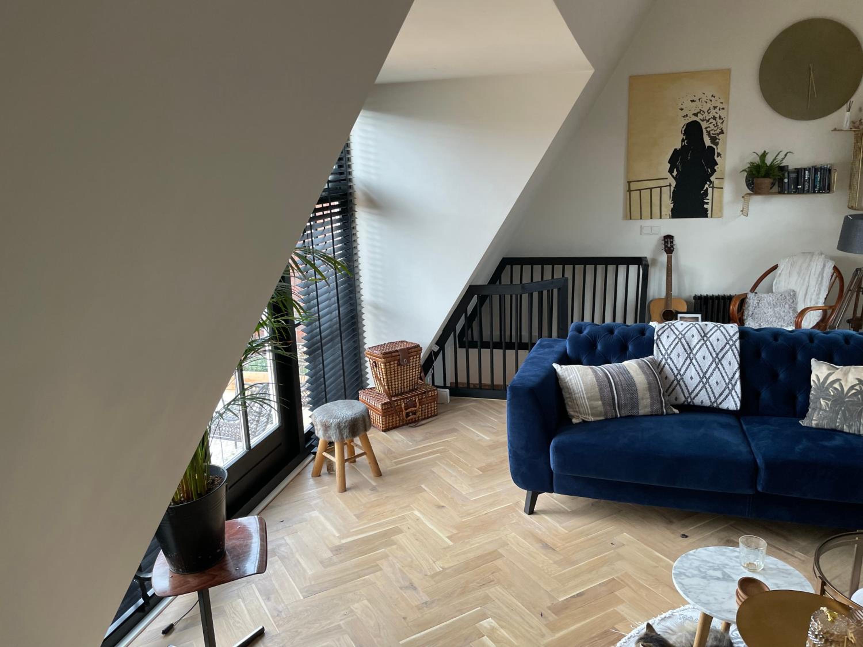 One-Bedroom Apartment - Photo 2