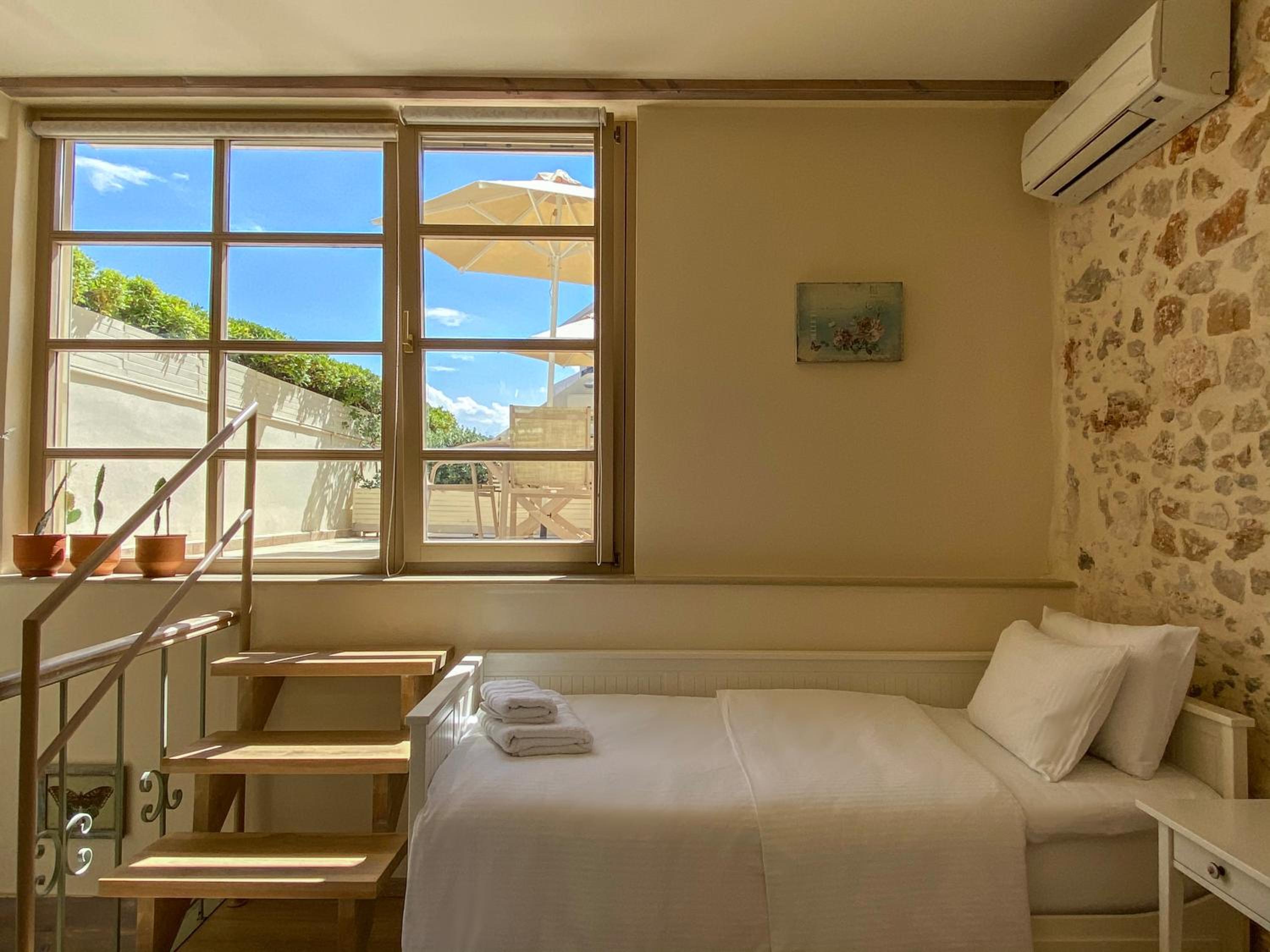Two-Bedroom Suite - Photo 14