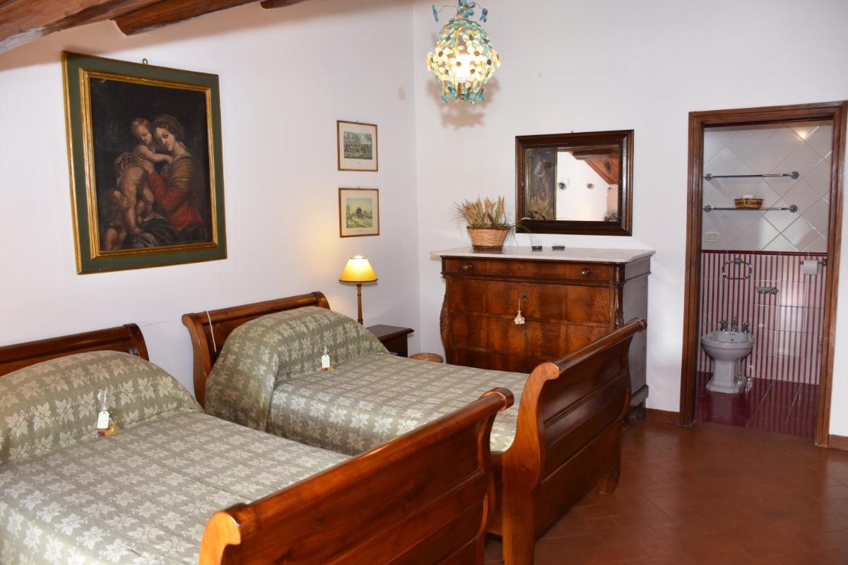 Large Double or Twin Room photo 2