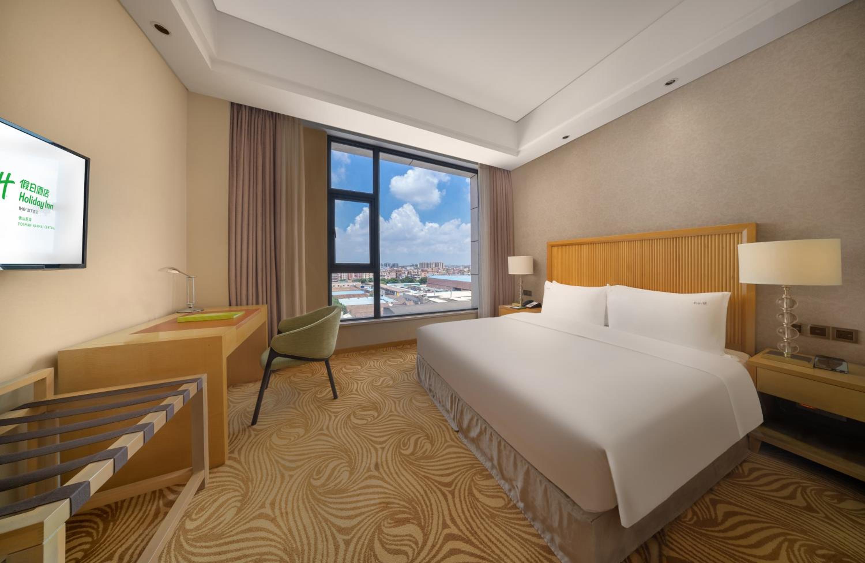 Standard King Room - Photo 4