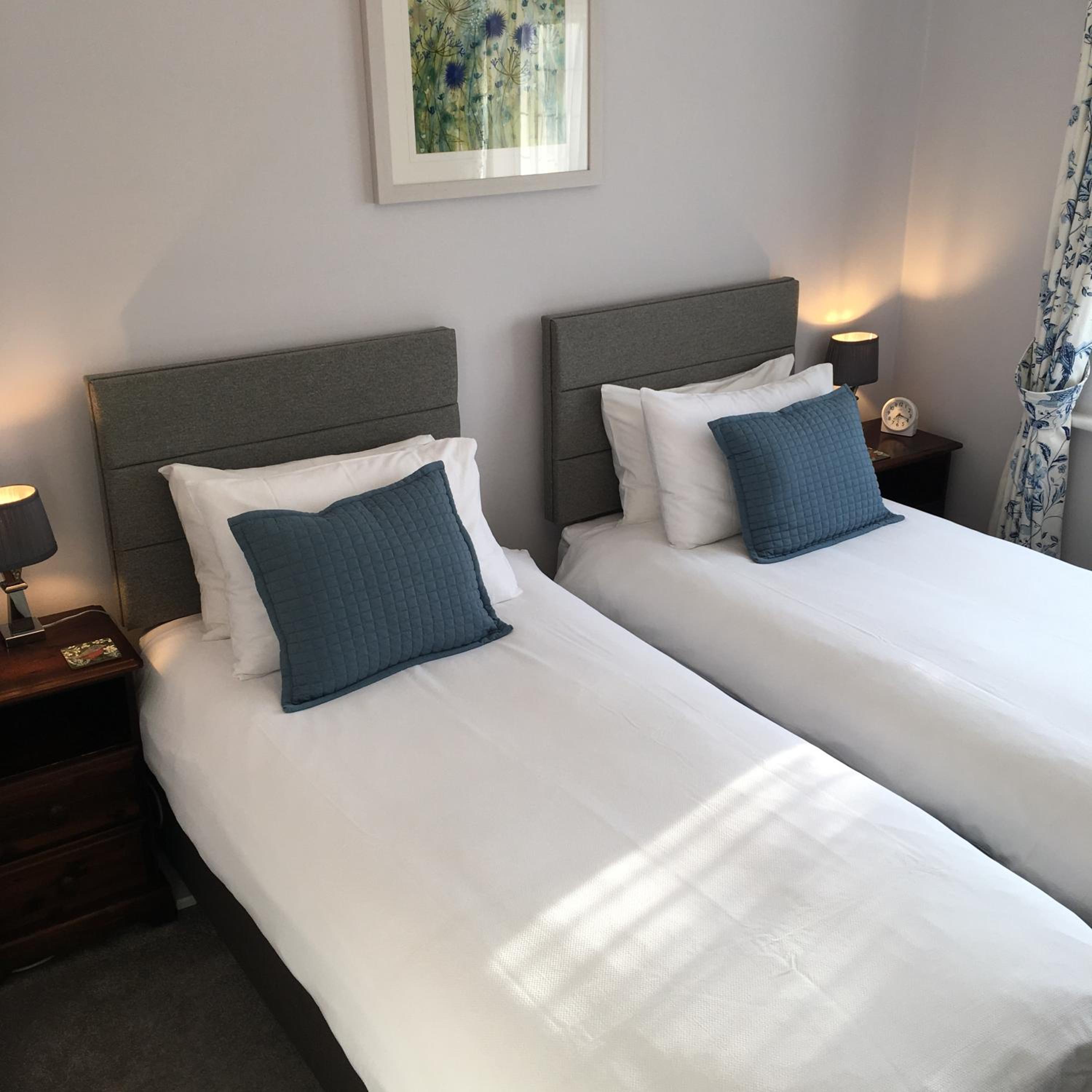 Double or Twin Room with Private Bathroom photo 1