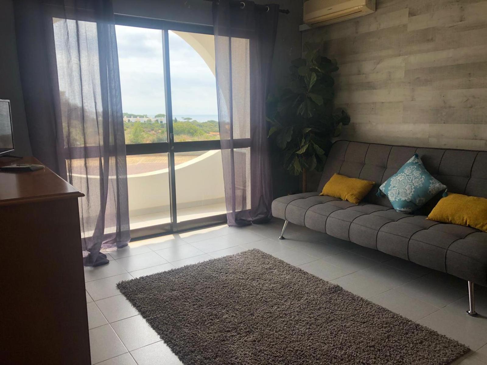 Apartment With Balcony photo 1