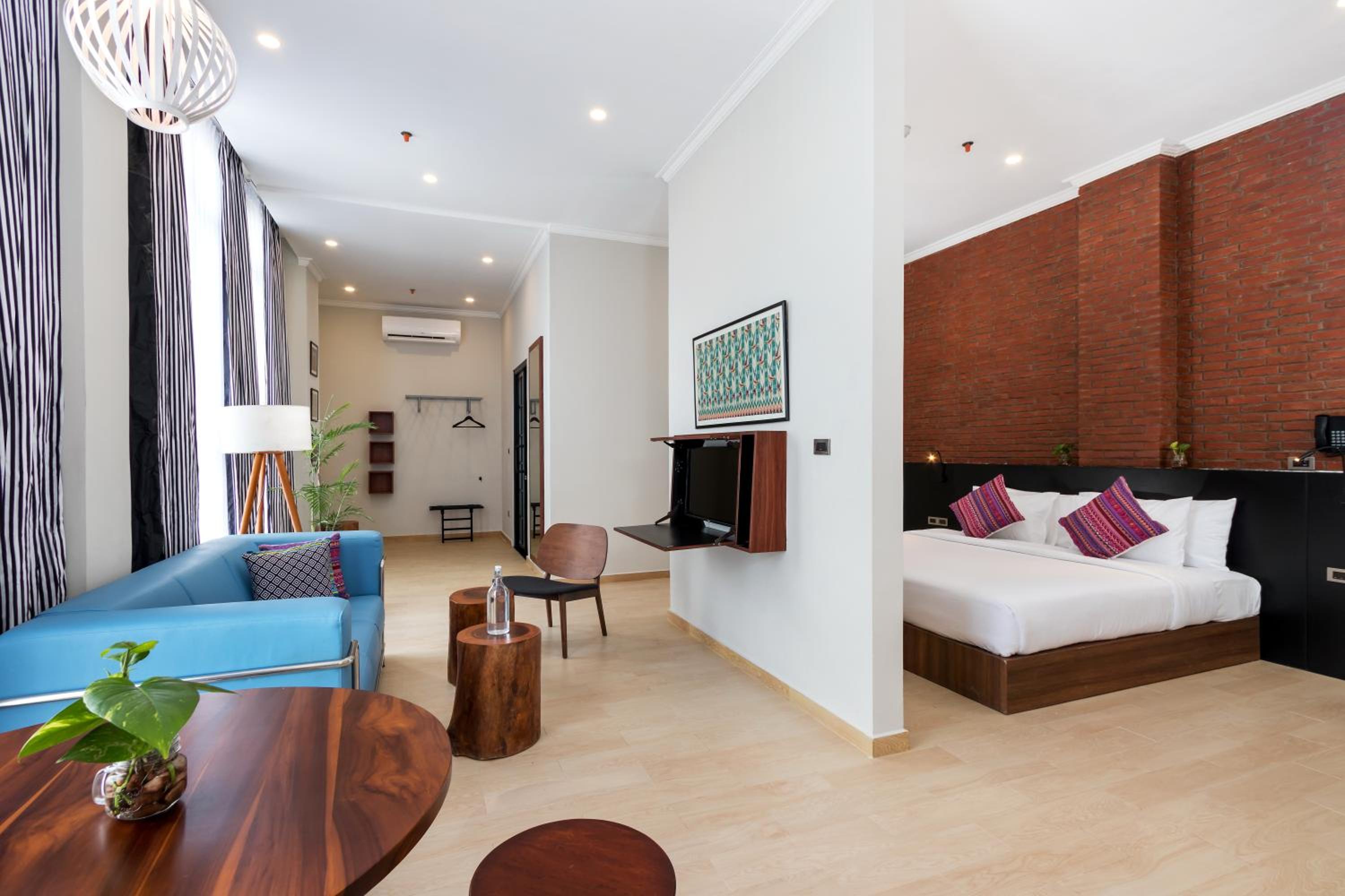 Grand Loft