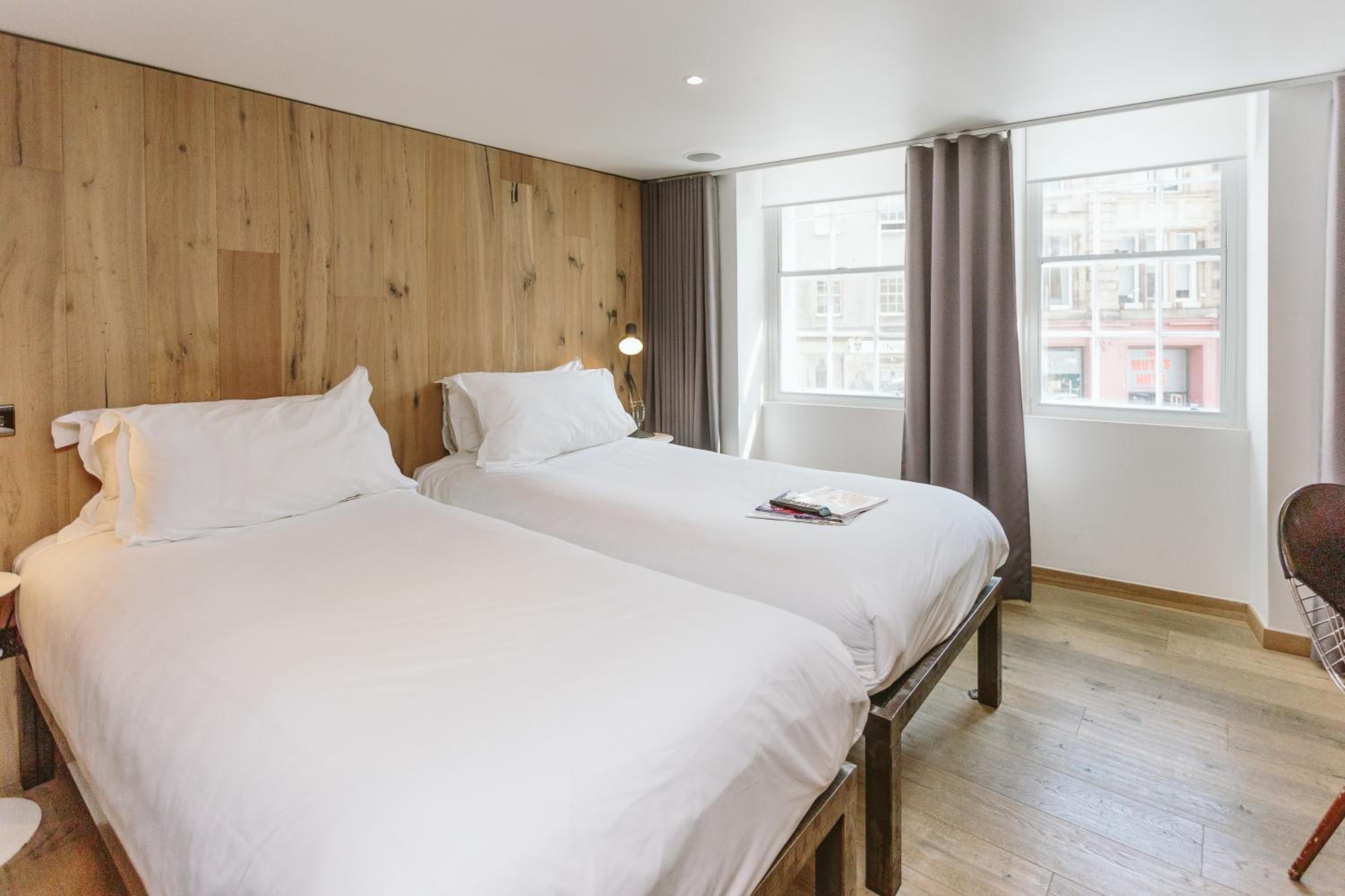 Comfy Twin or Double Room - Photo 8