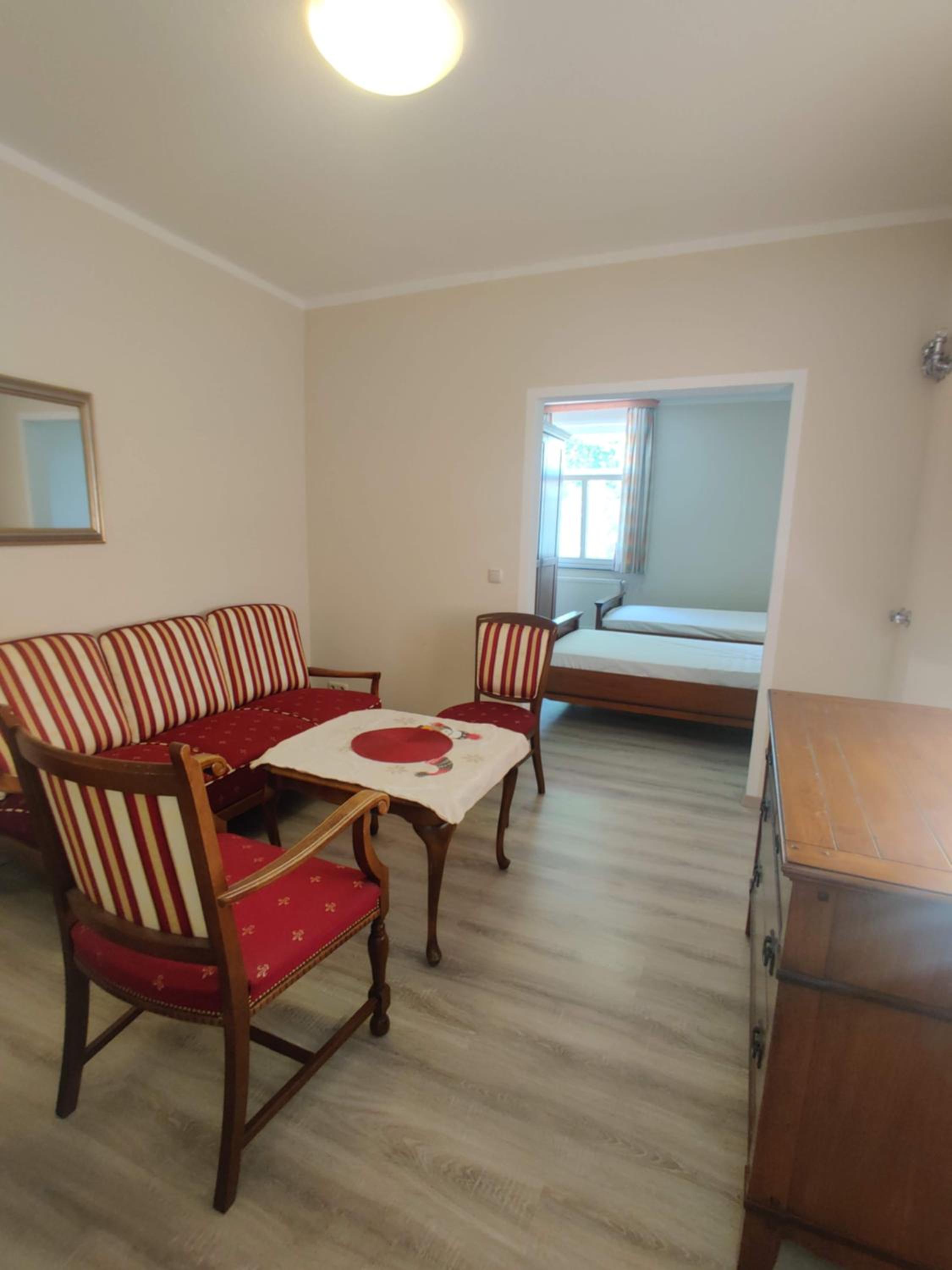 Deluxe Double Room with Bath photo 1
