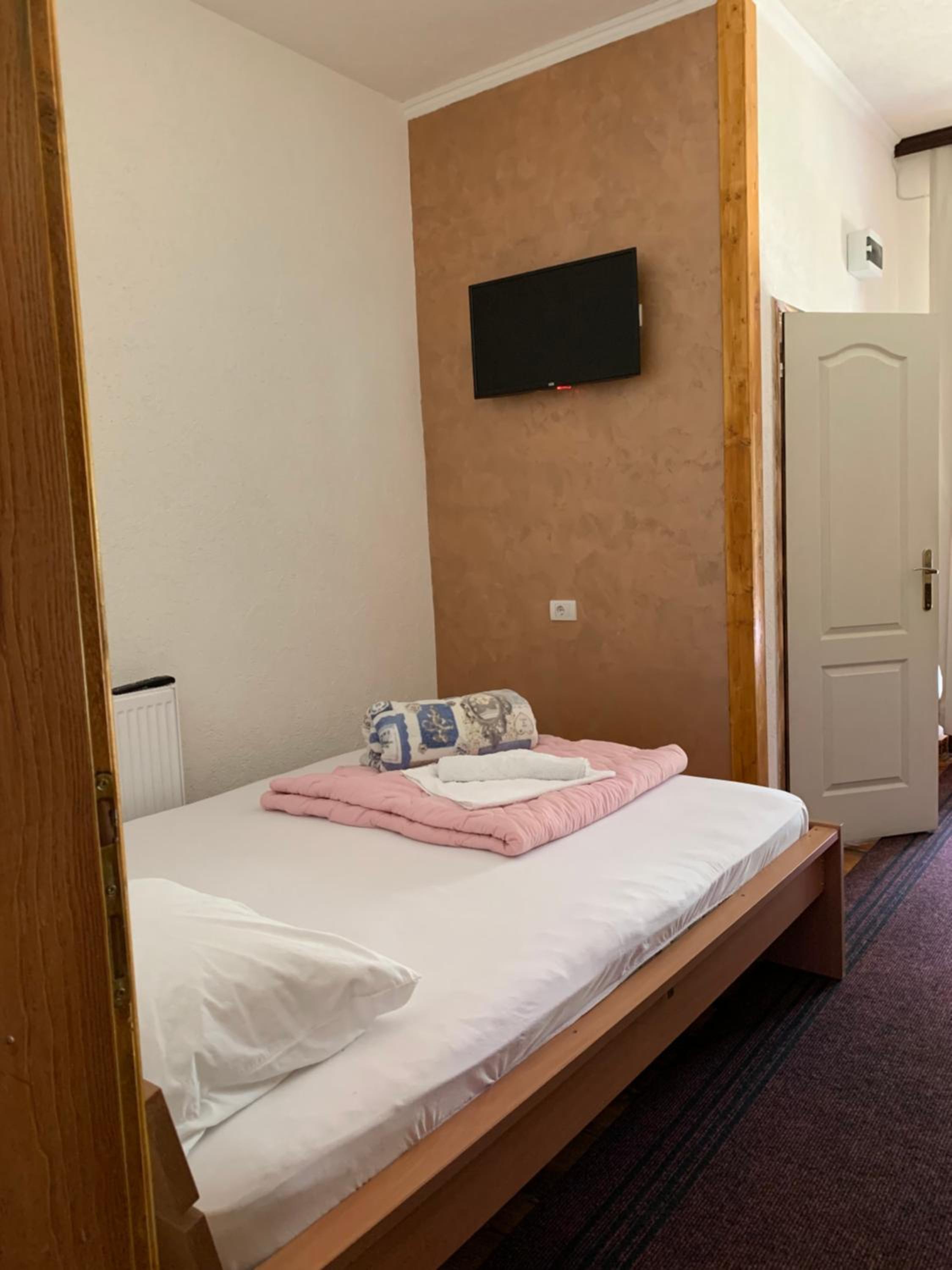 Quadruple Room with Bathroom photo 3
