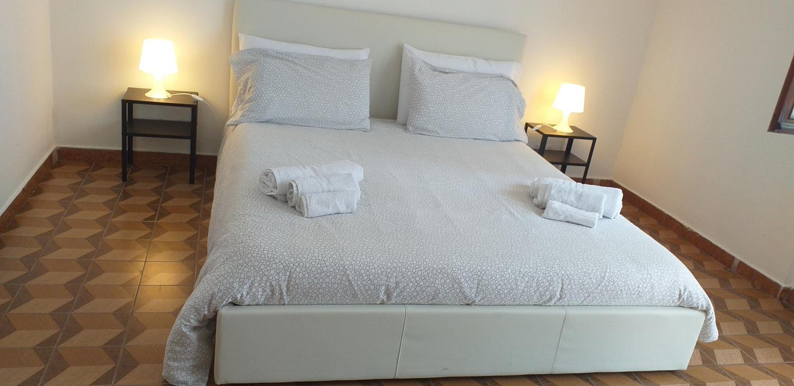One-Bedroom House - Photo 24