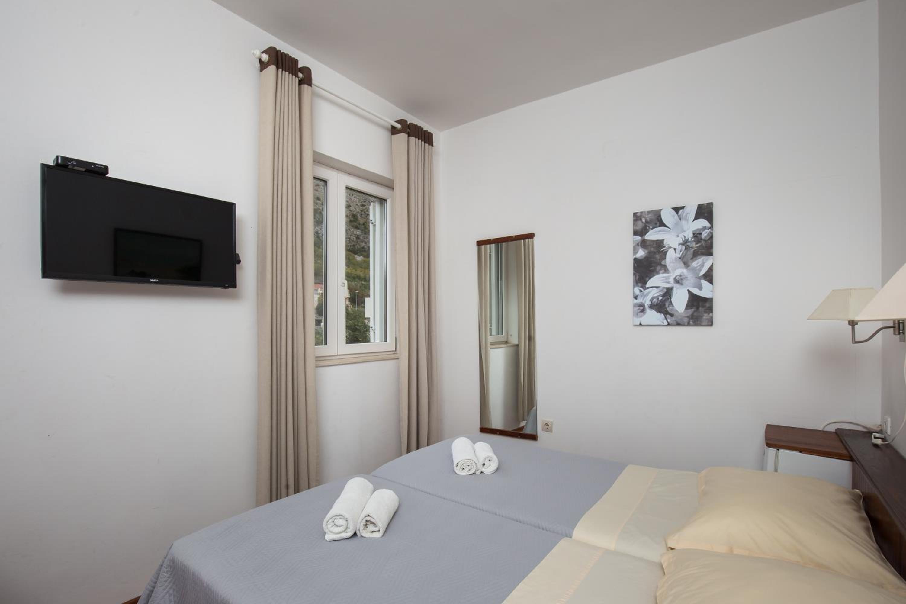 Double Or Twin Room With Garden View photo 1
