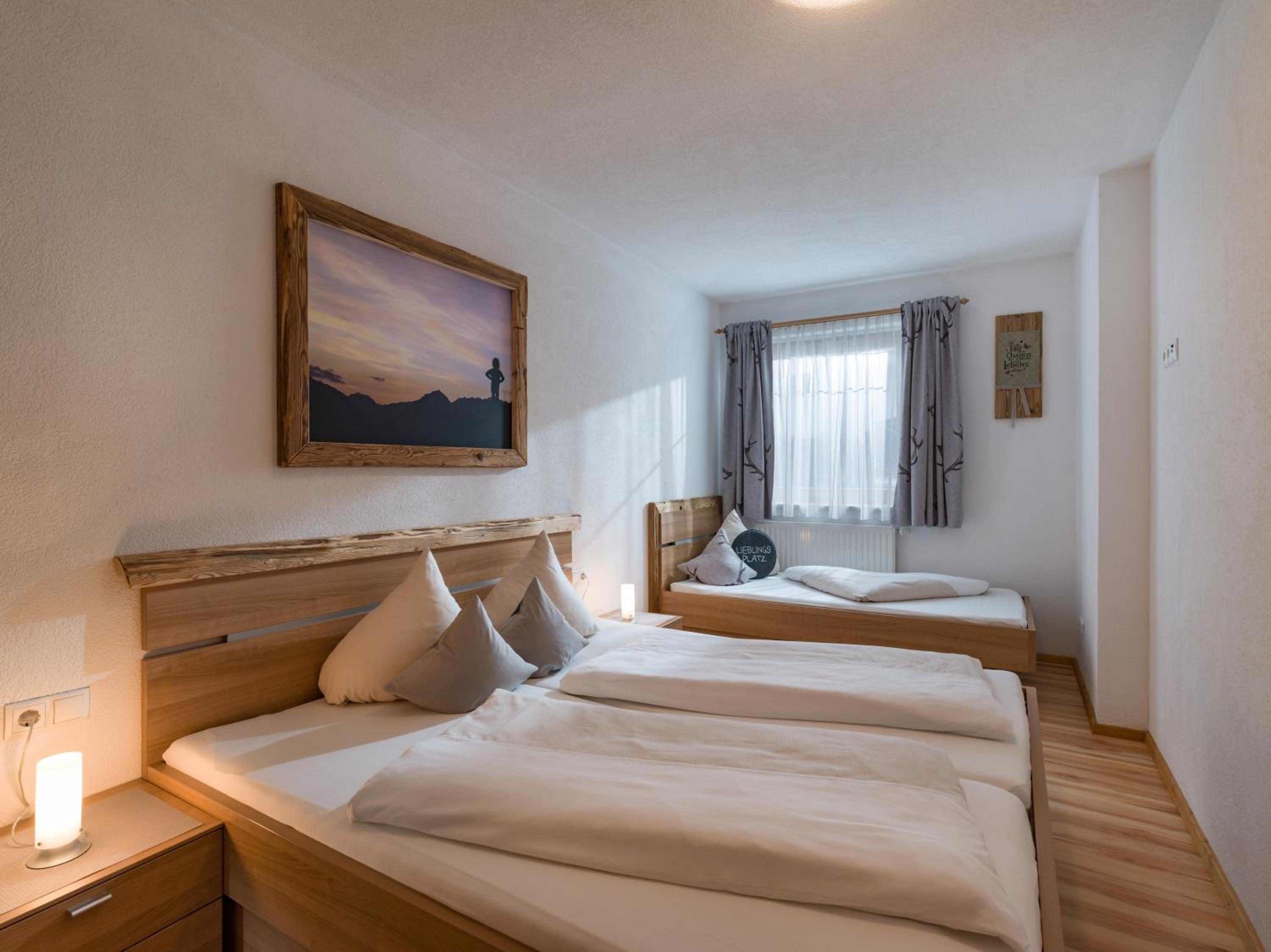 Apartment with View and Balcony photo 2