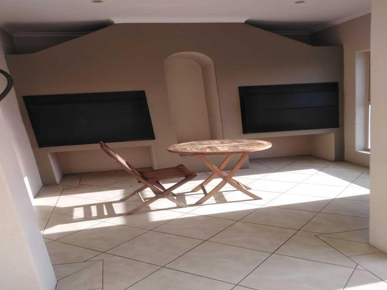 Apartment - Photo 3