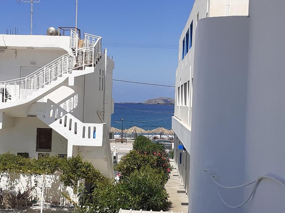 Deluxe Double Room with Side Sea View - Photo 3