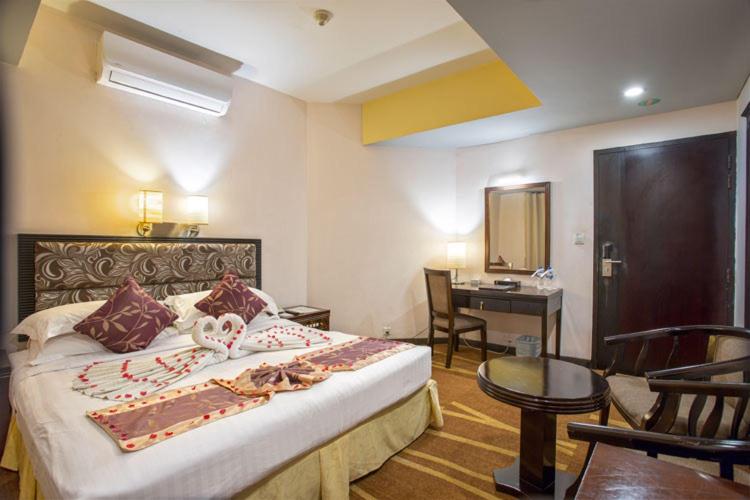 Deluxe Family Suite photo 3