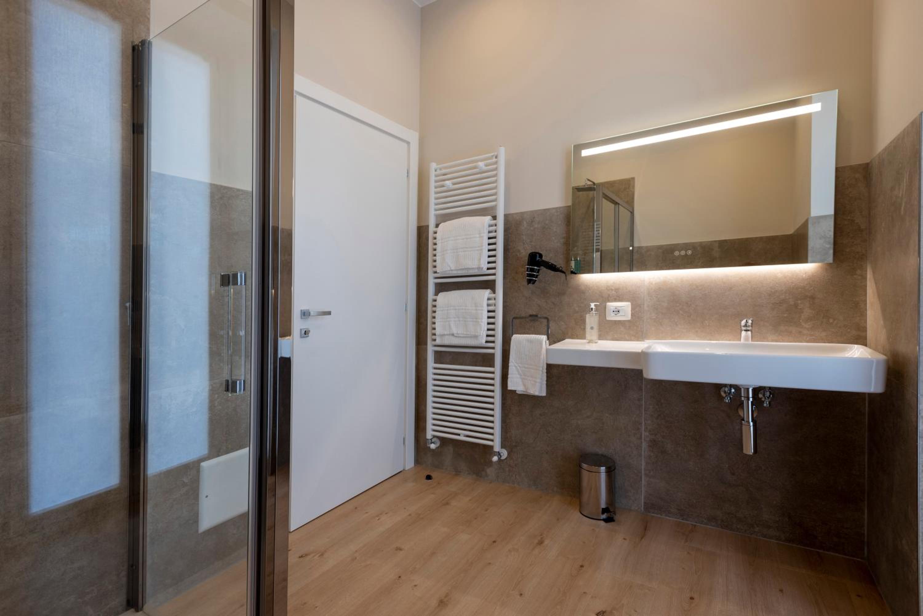 Double Room with Terrace - Photo 5