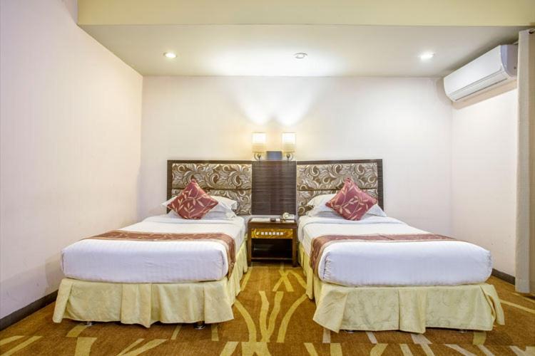Deluxe Family Suite photo 2
