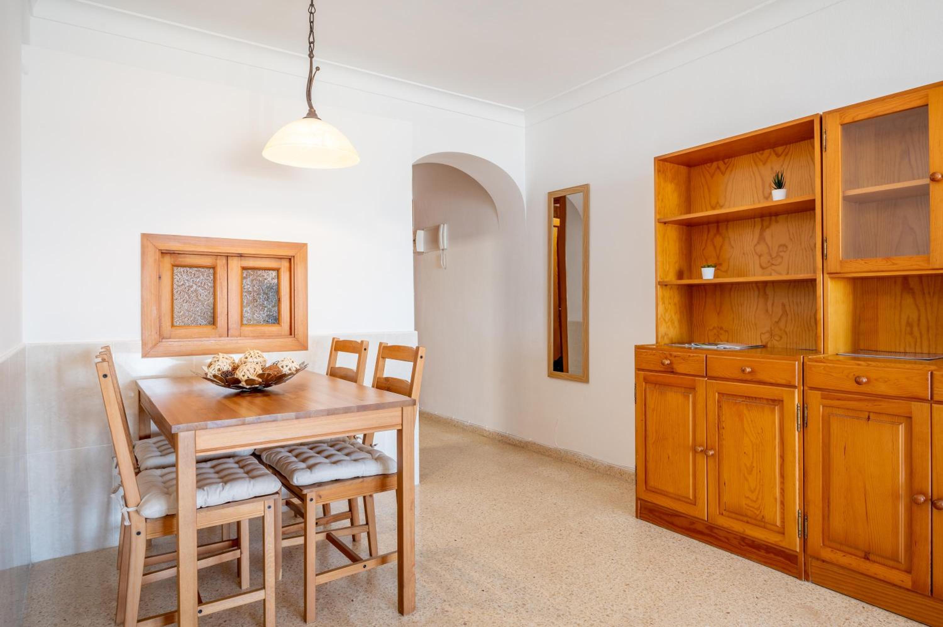 Two-Bedroom Deluxe Apartment with Ocean View photo 2