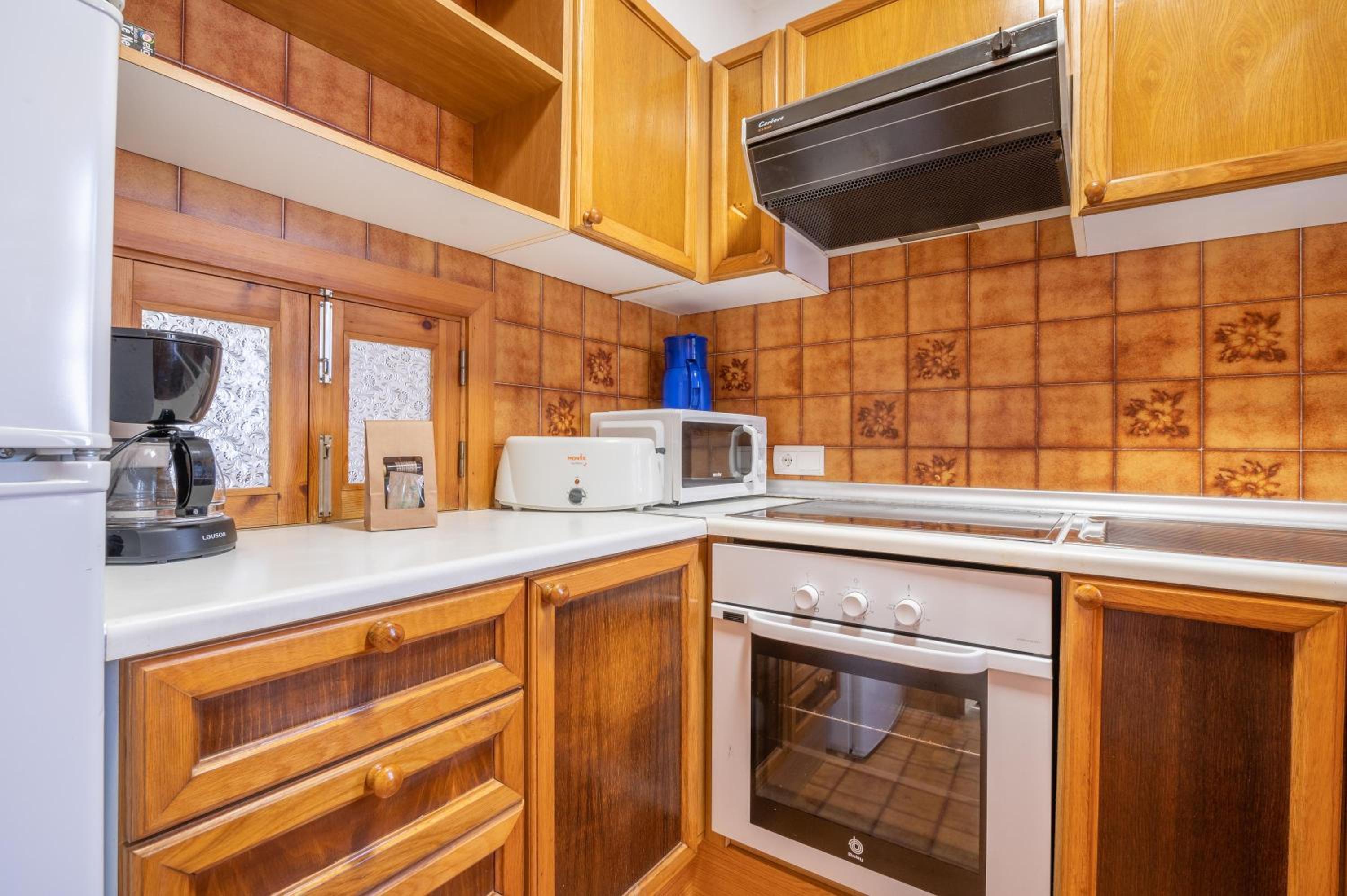 Two-Bedroom Deluxe Apartment with Ocean View photo 3