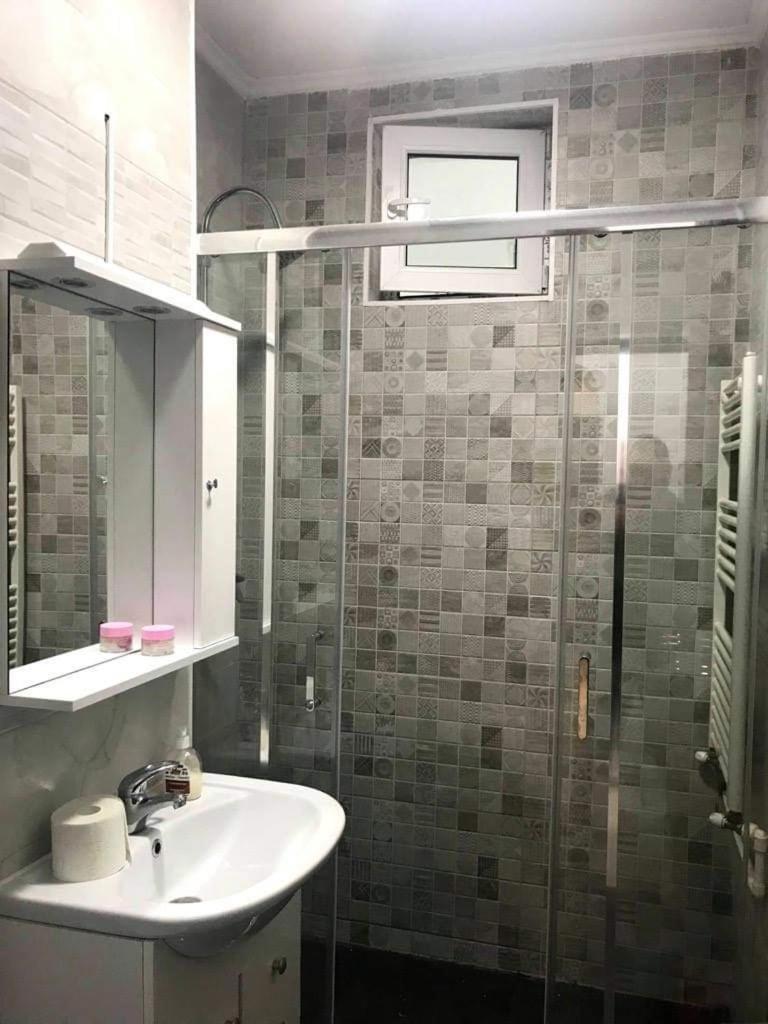 Two-Bedroom Apartment - Photo 16