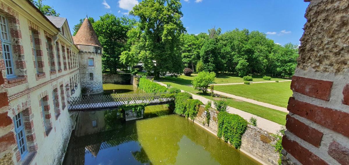 Château de la Cour Senlisse