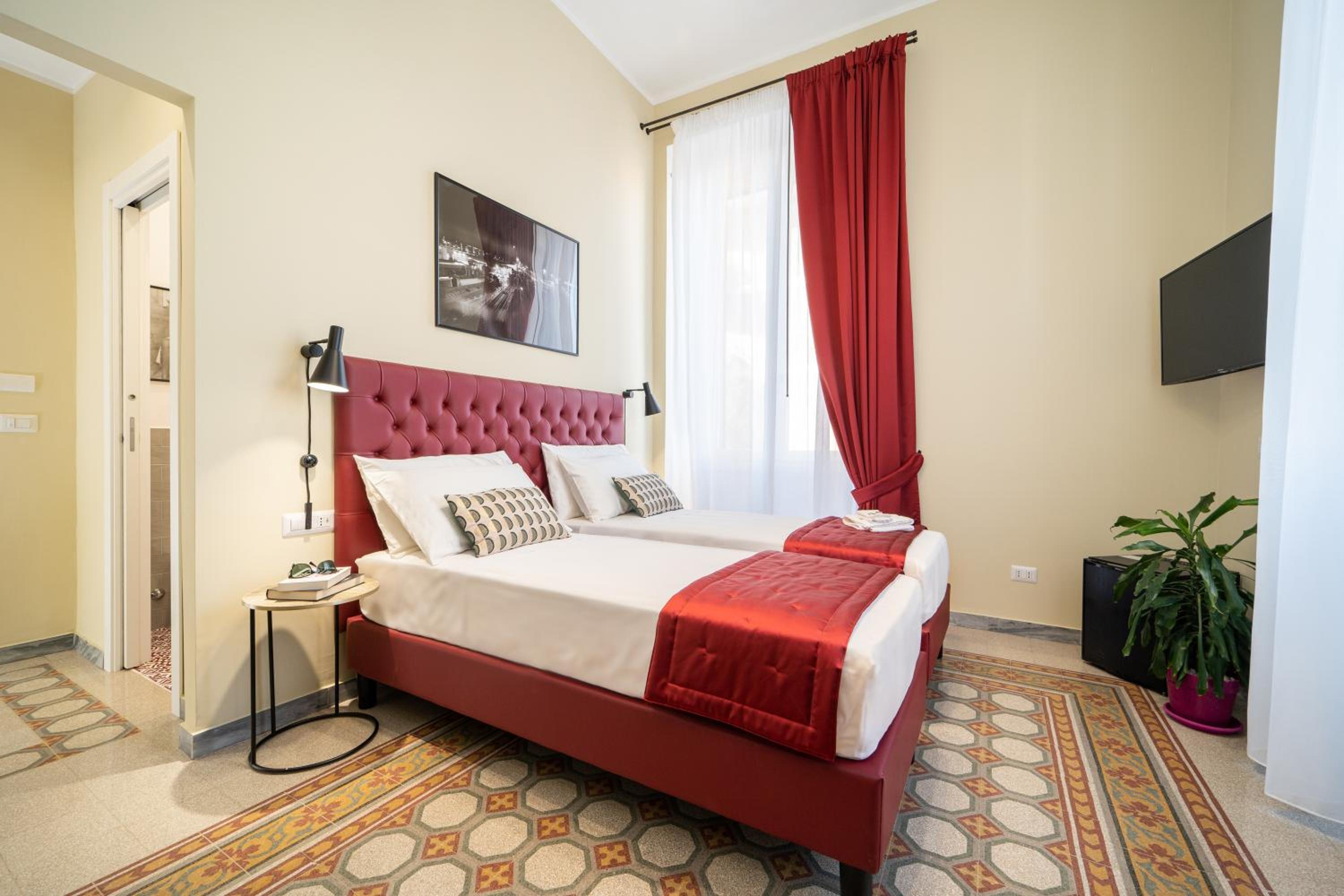 Deluxe Double or Twin Room