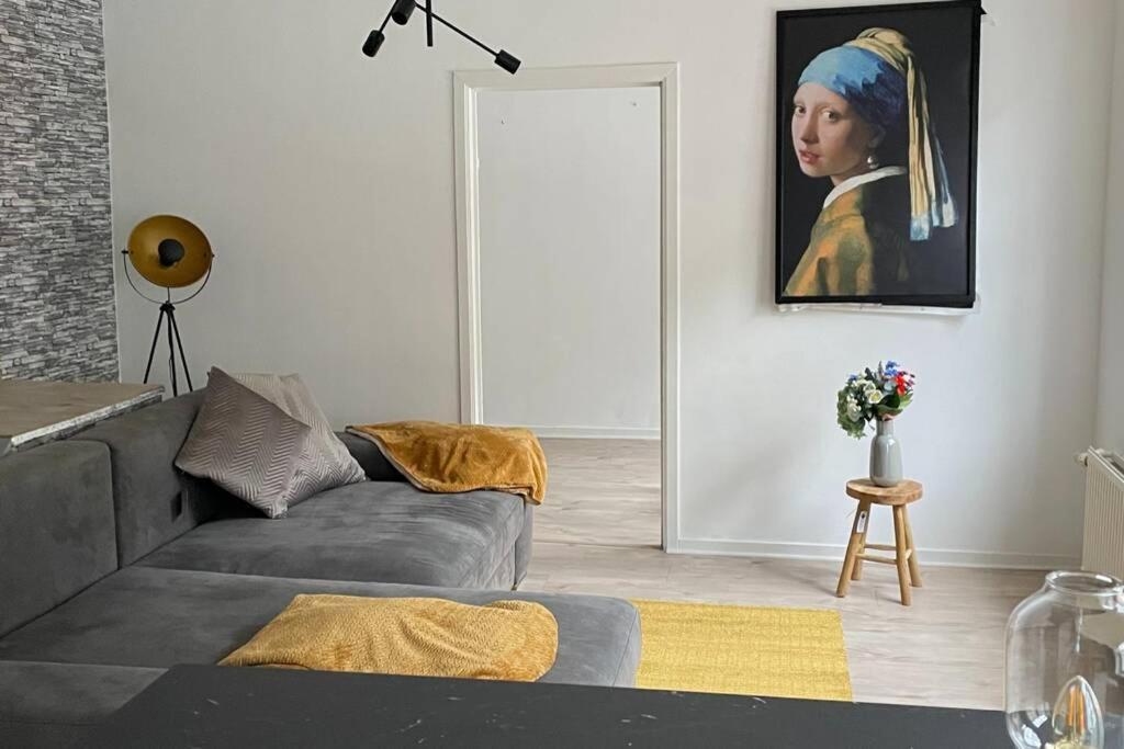 Three-Bedroom Apartment - Photo 6