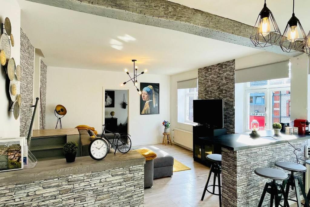 Three-Bedroom Apartment - Photo 12