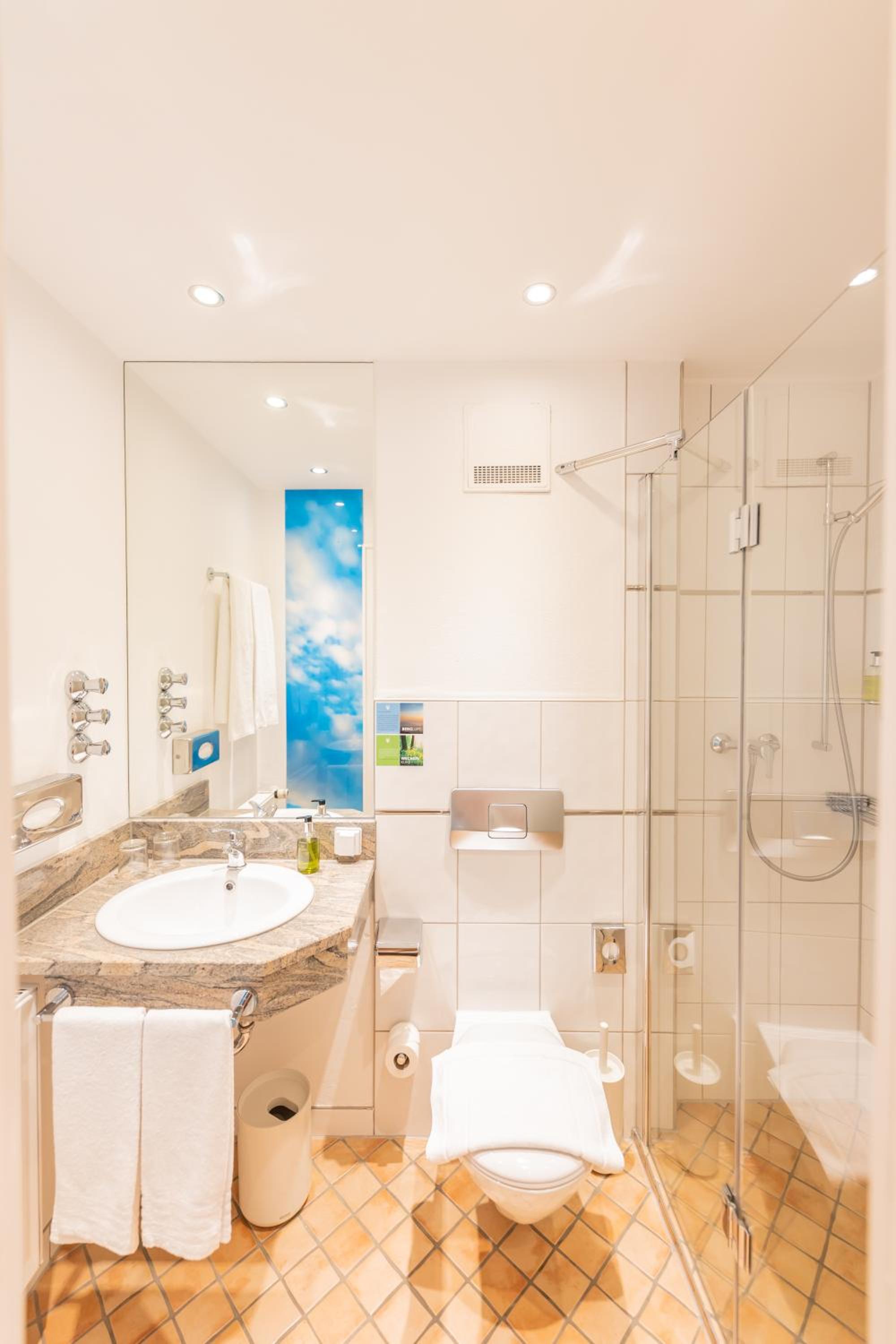 Junior Suite in mansard photo 3