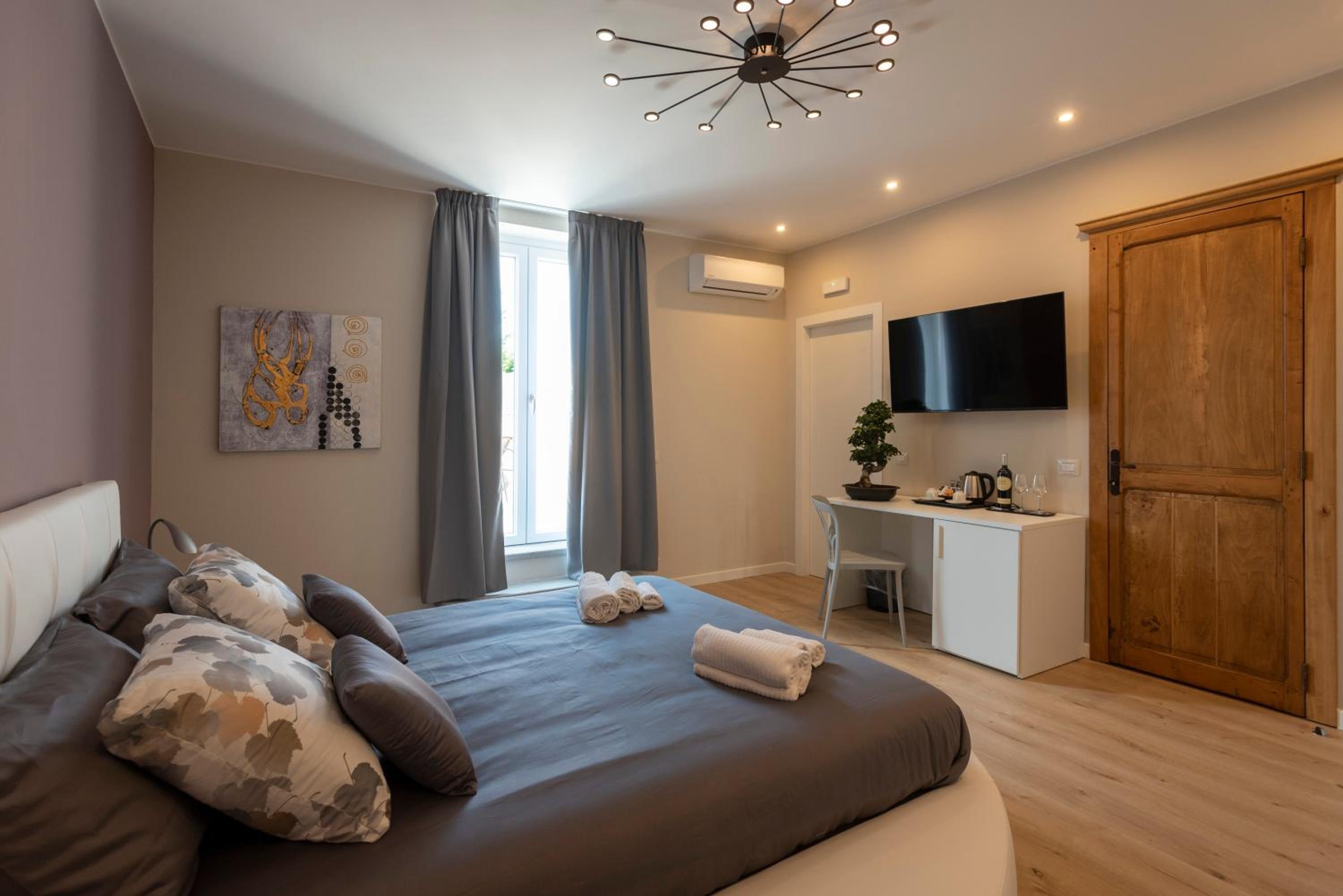 Superior Double Room - Photo 1