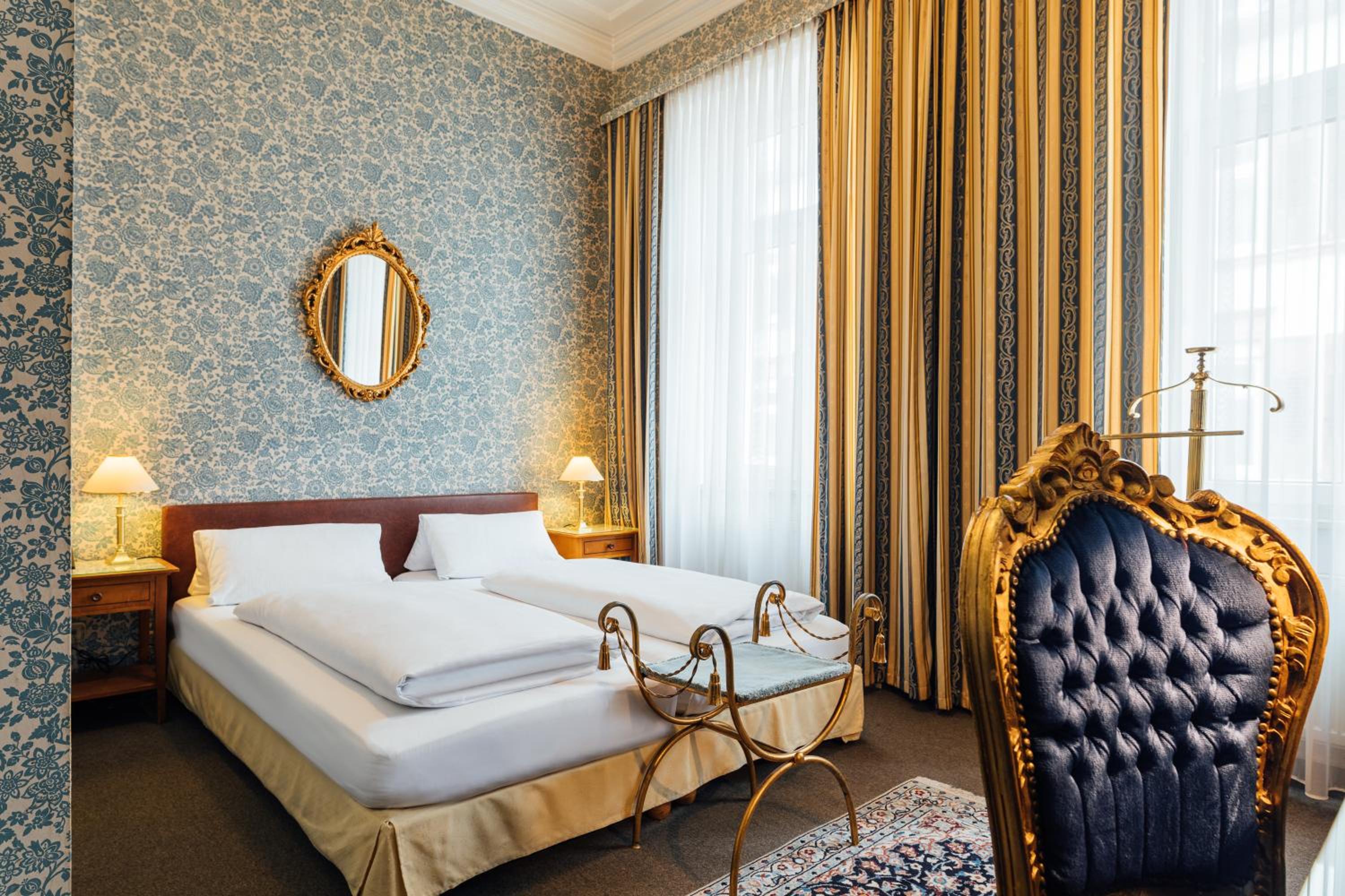 Double Room - Photo 9