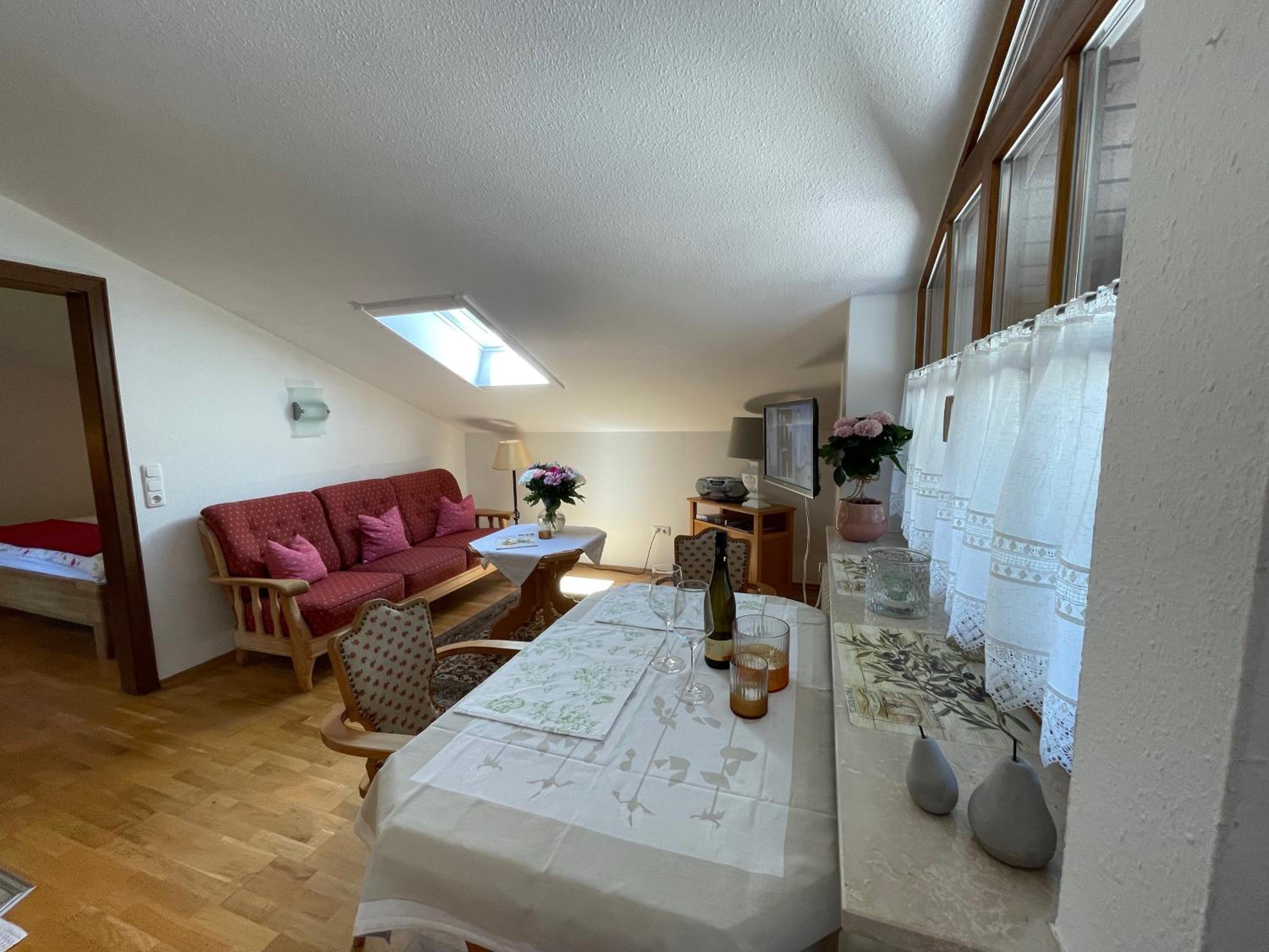 Apartment with Mountain View - No 2 photo 3