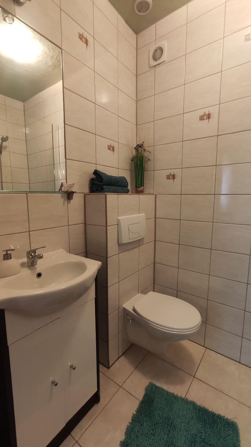 Triple Room with Private Bathroom - Photo 9
