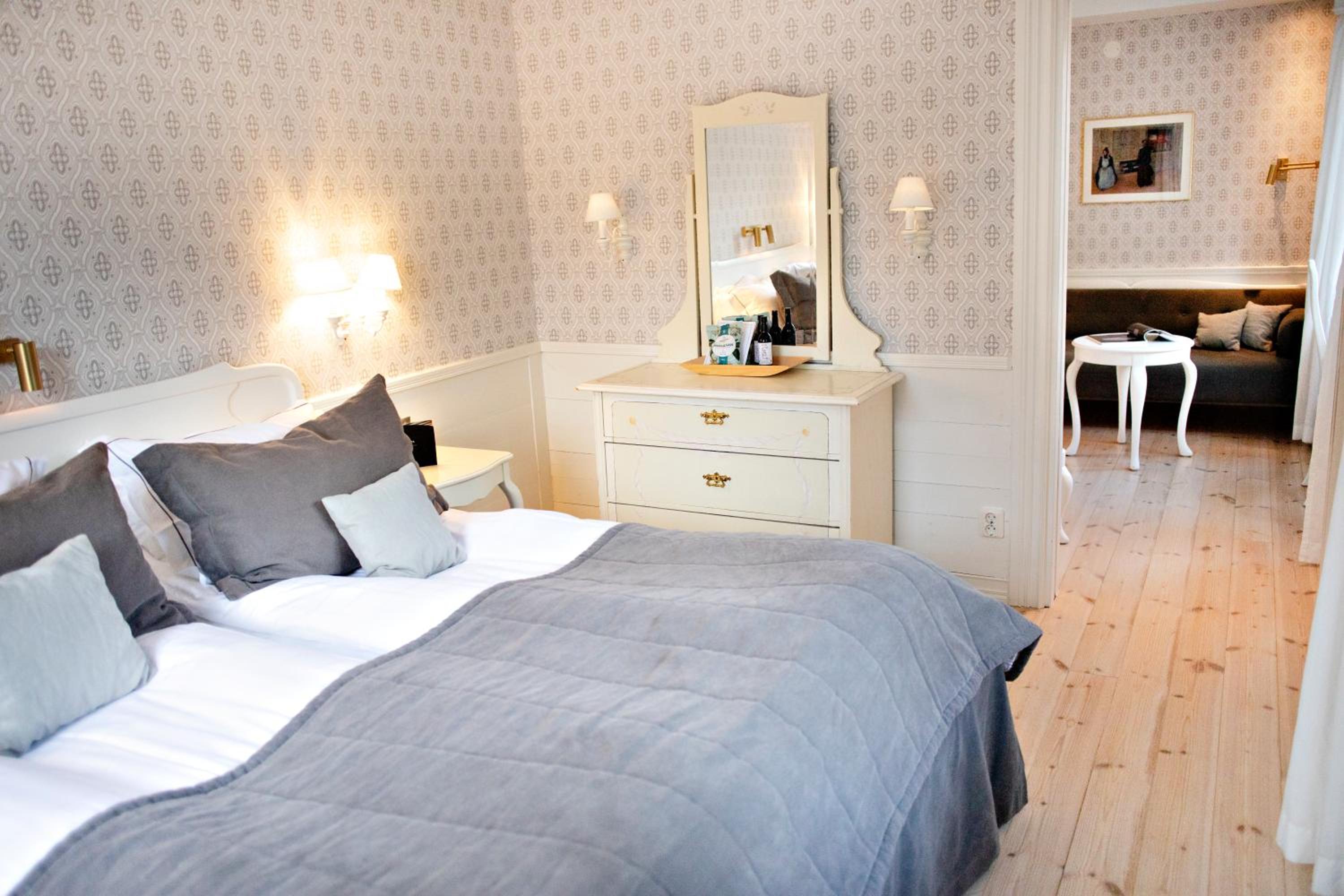 Junior Suite - Main Building photo 3