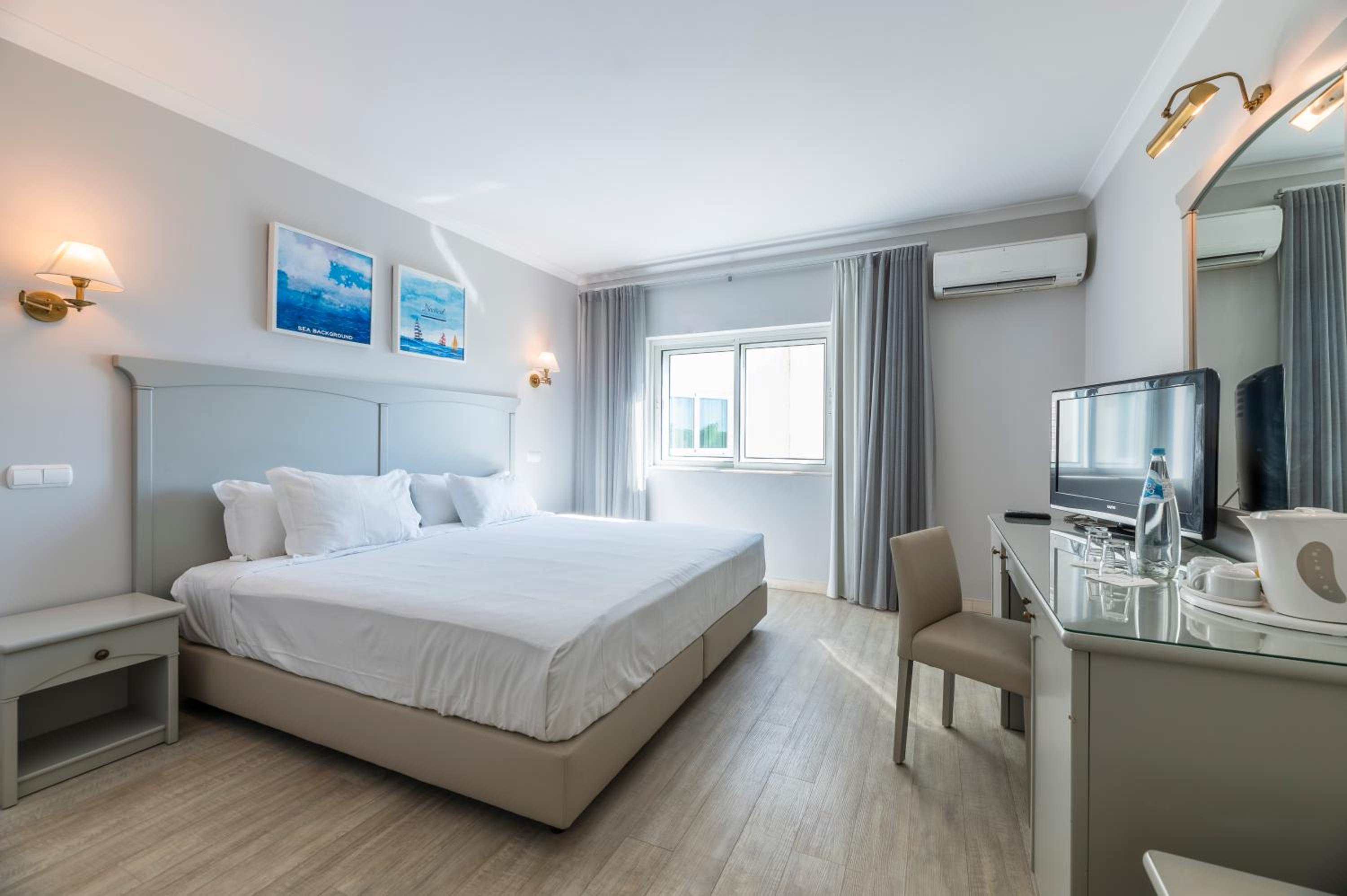 Classic Double or Twin Room