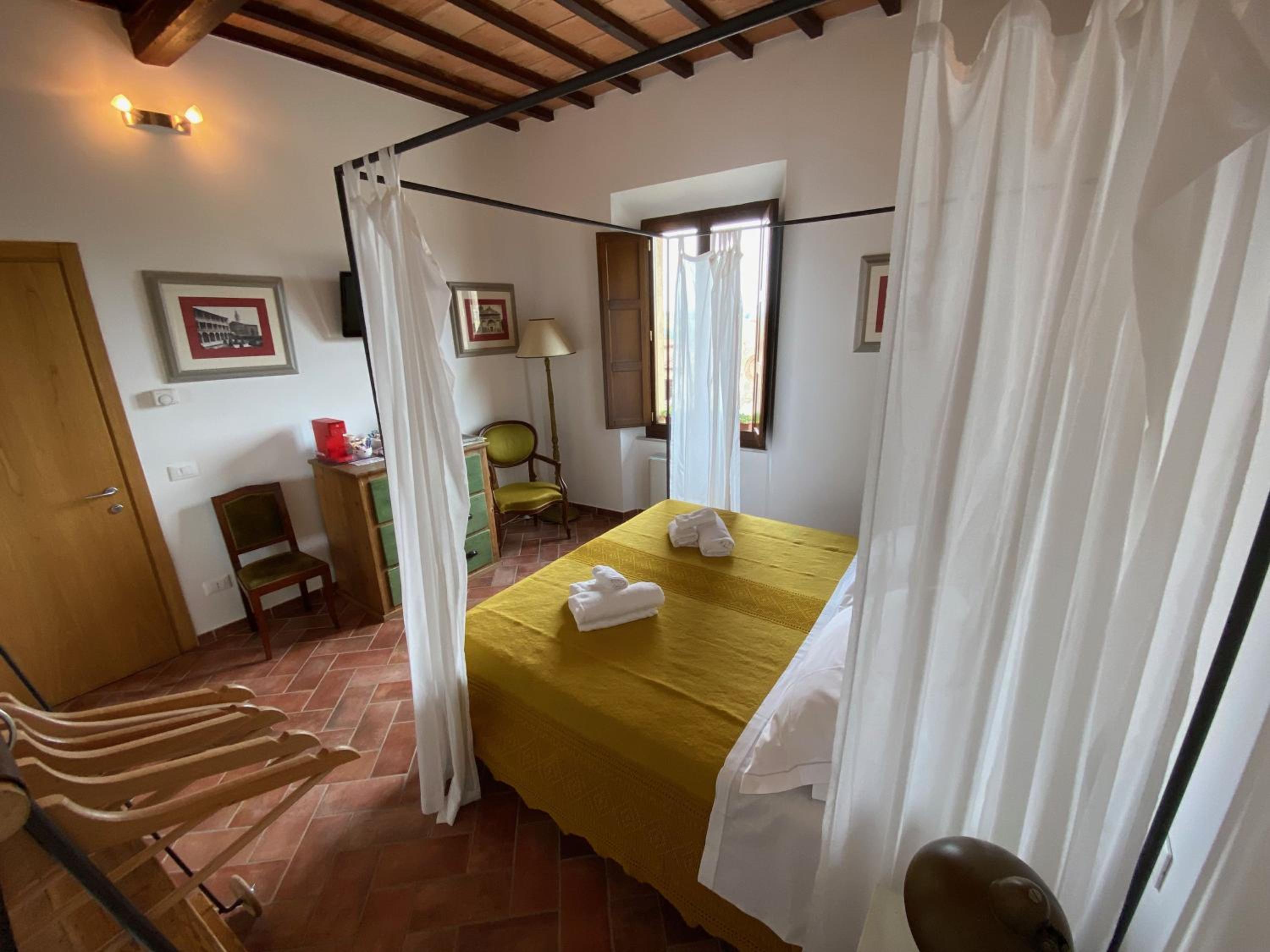 Deluxe Double Room - Photo 5