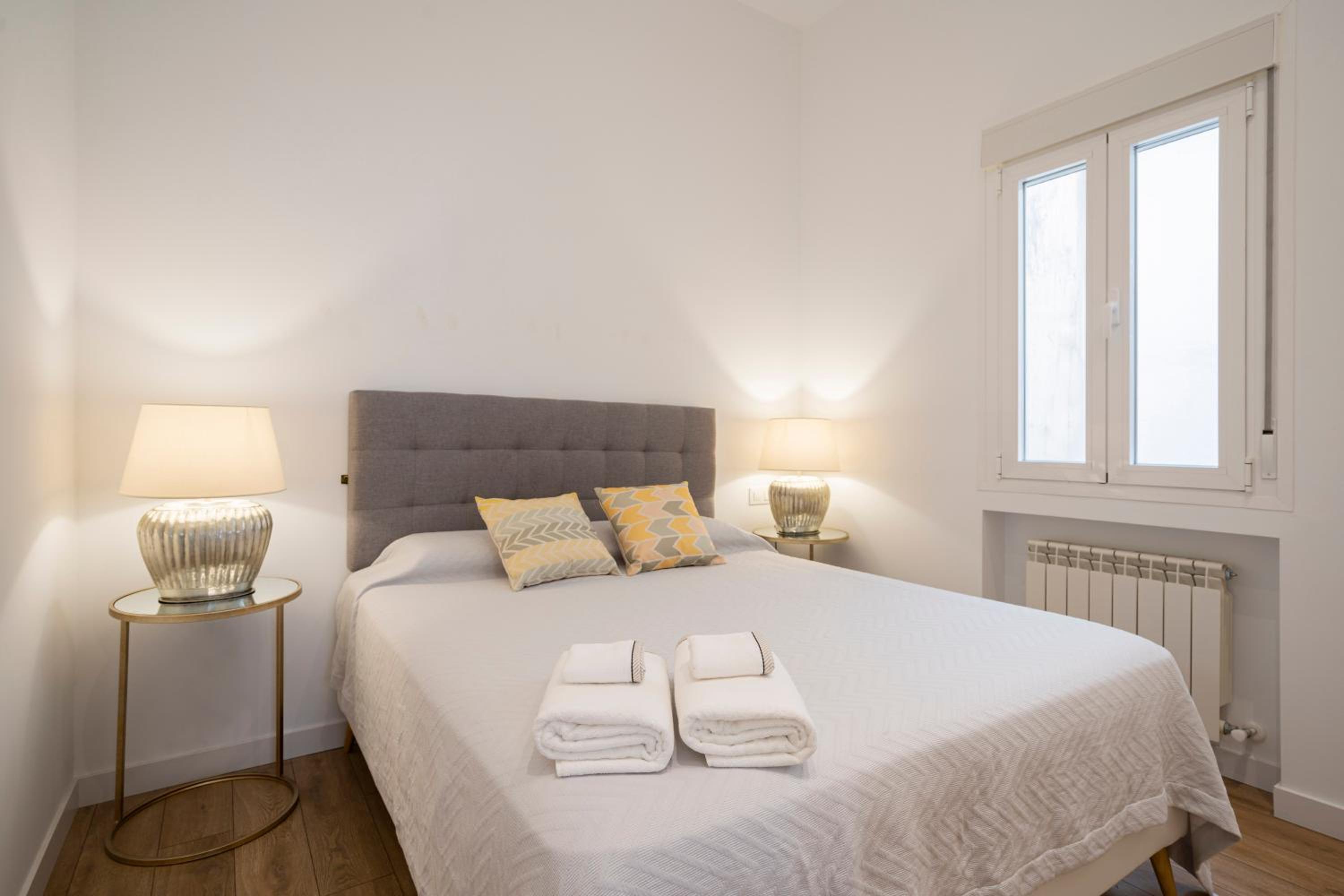 Three-Bedroom Apartment - Photo 25