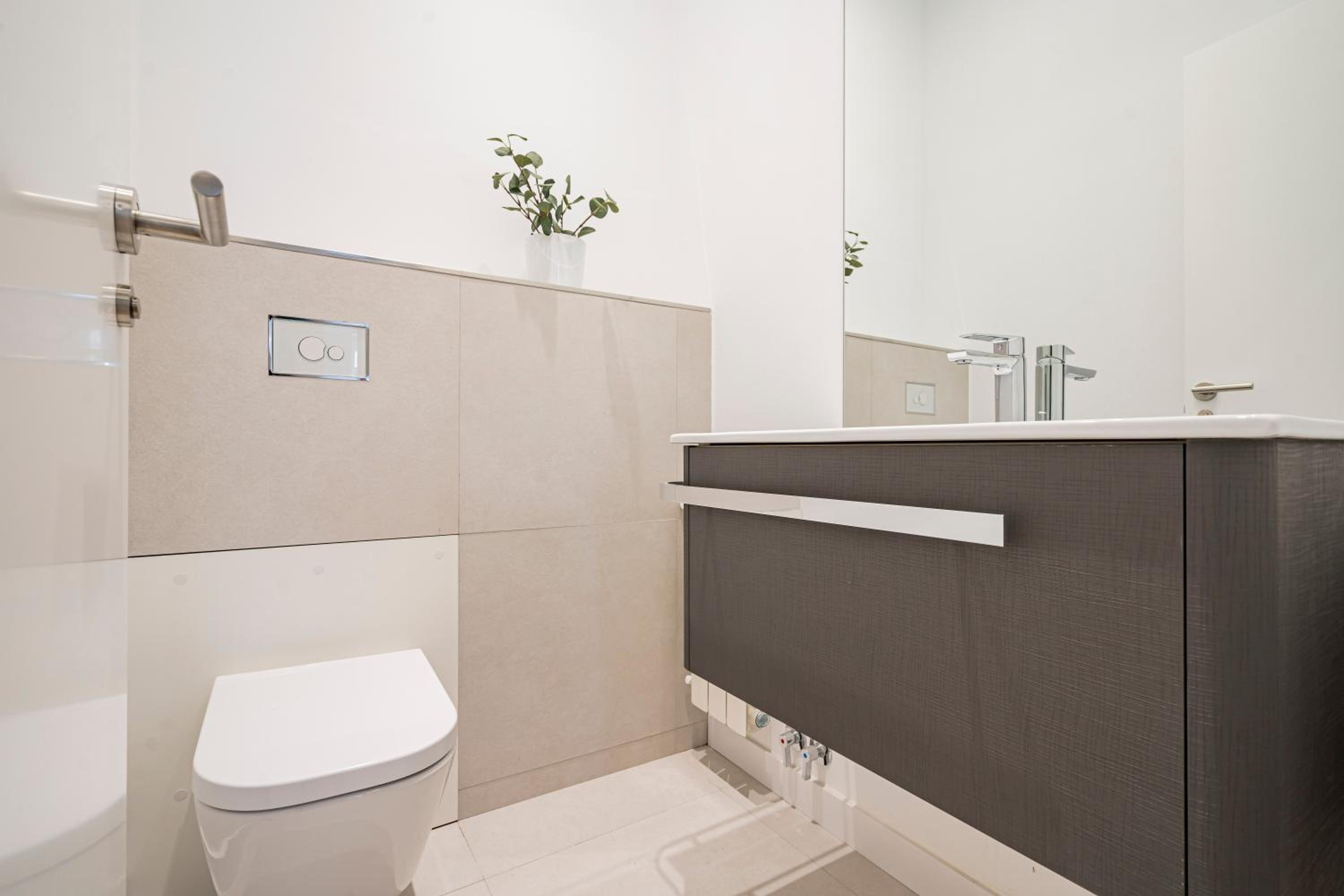 Three-Bedroom Apartment - Photo 45