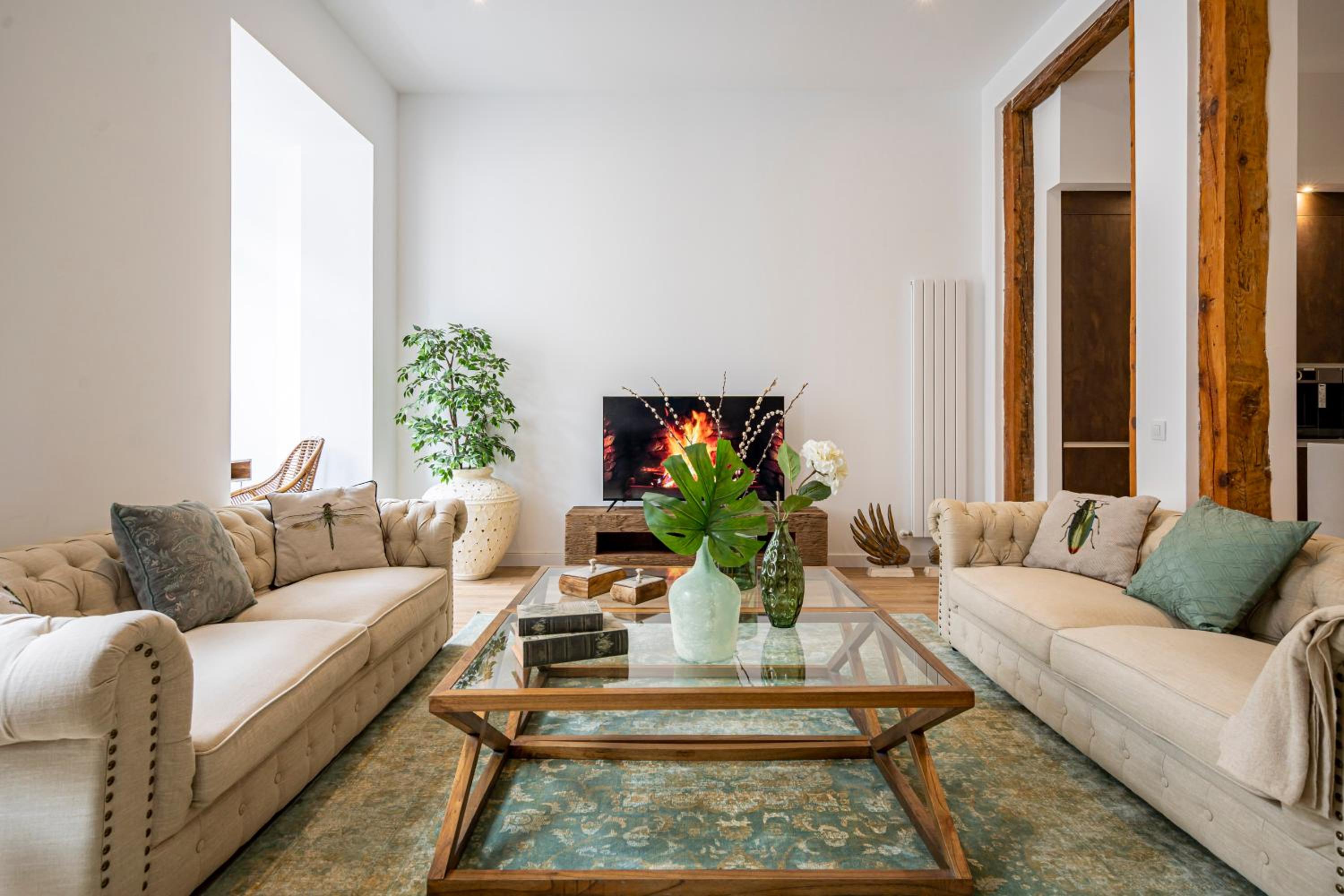 Three-Bedroom Apartment - Photo 8