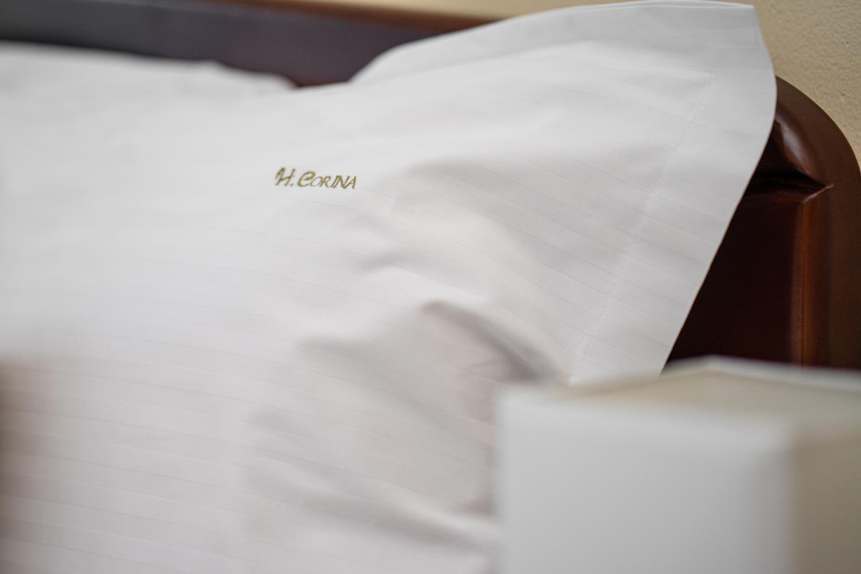 Standard Double or Twin Room - Photo 13