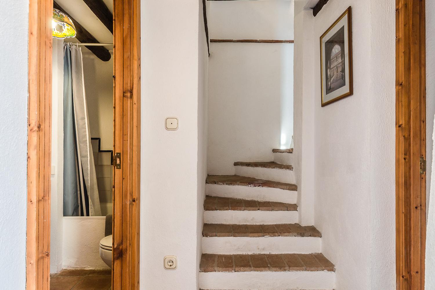 One-Bedroom House - Photo 16