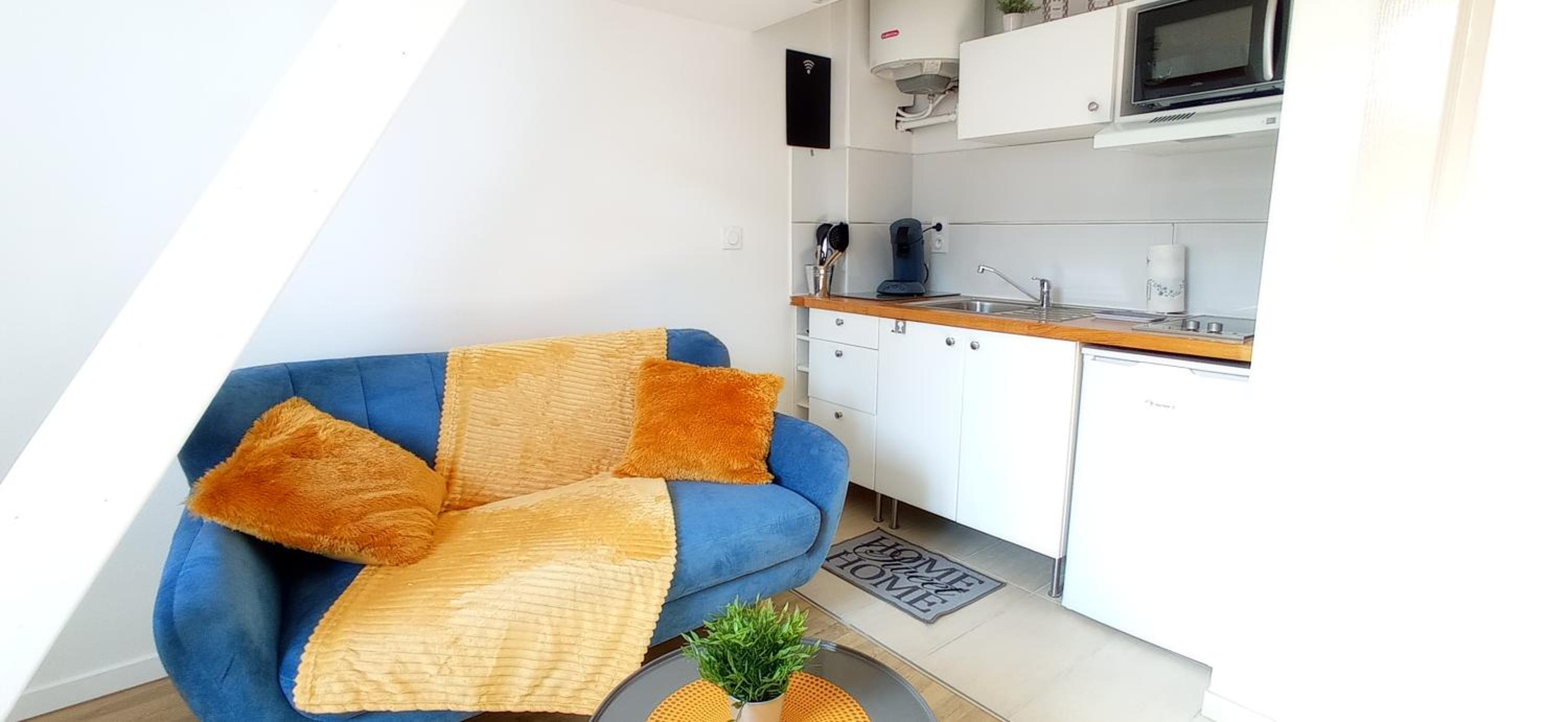 Studio - Split Level - Photo 6