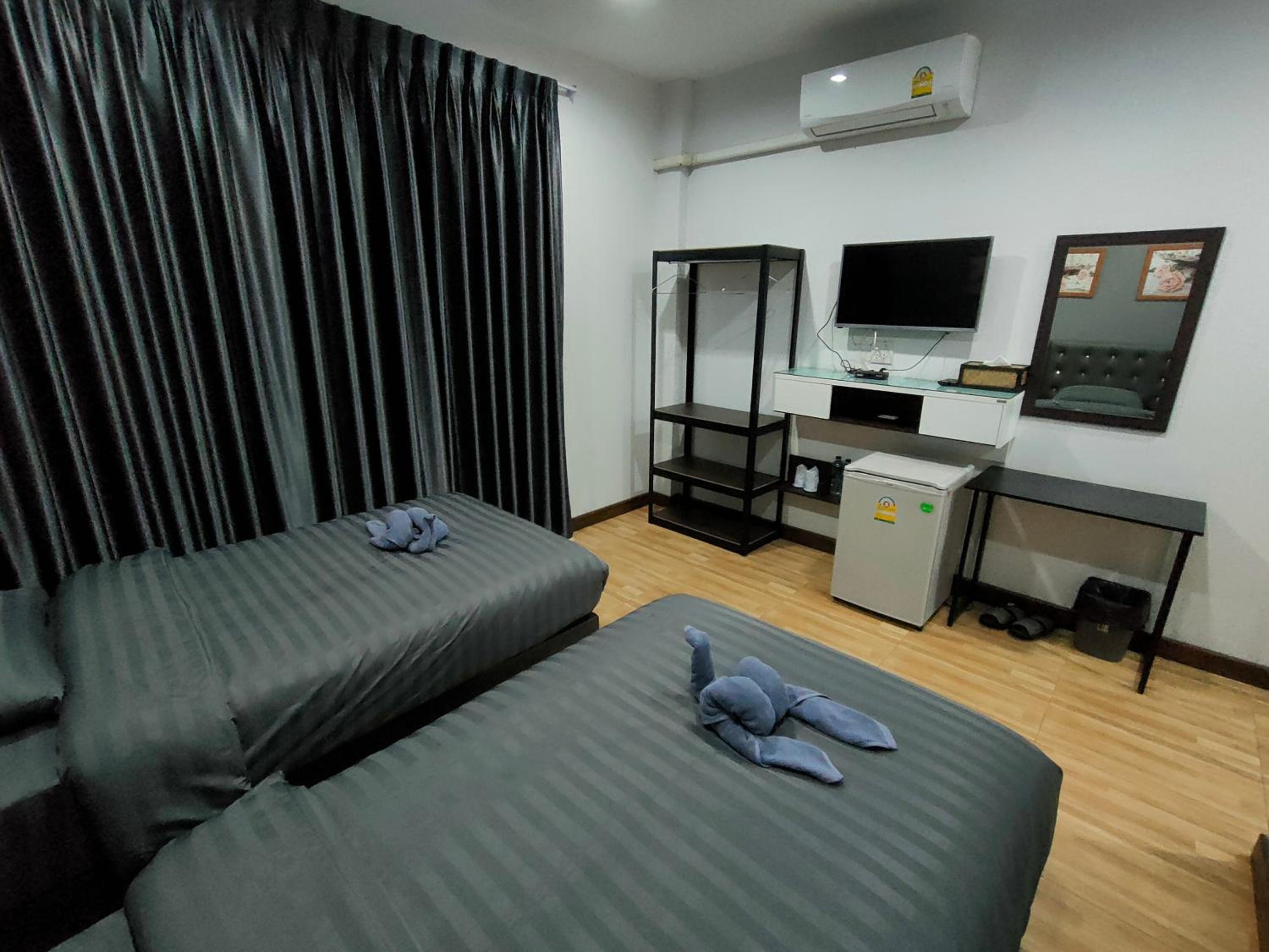 Superior Twin Room - Photo 1