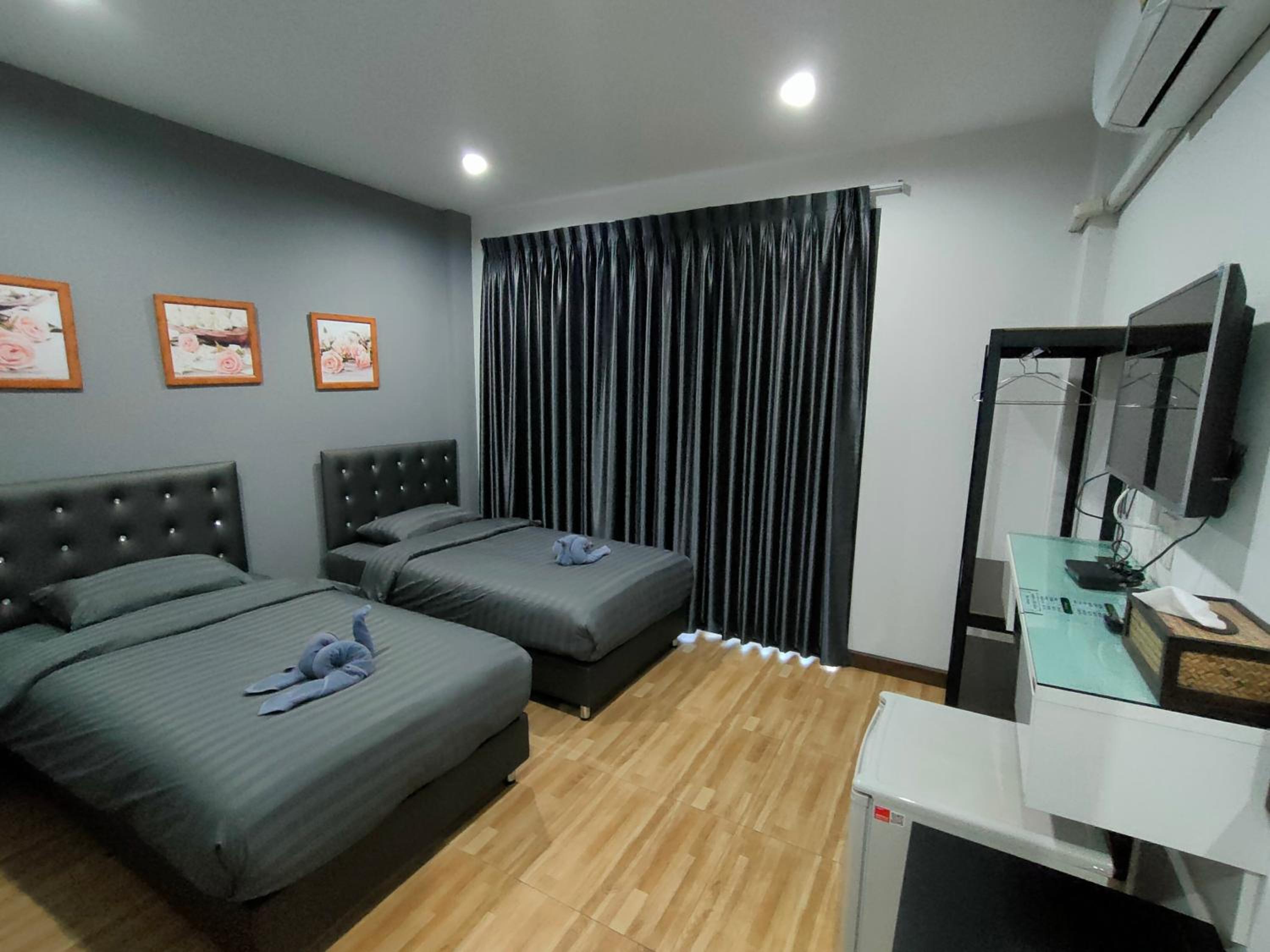 Superior Twin Room - Photo 6