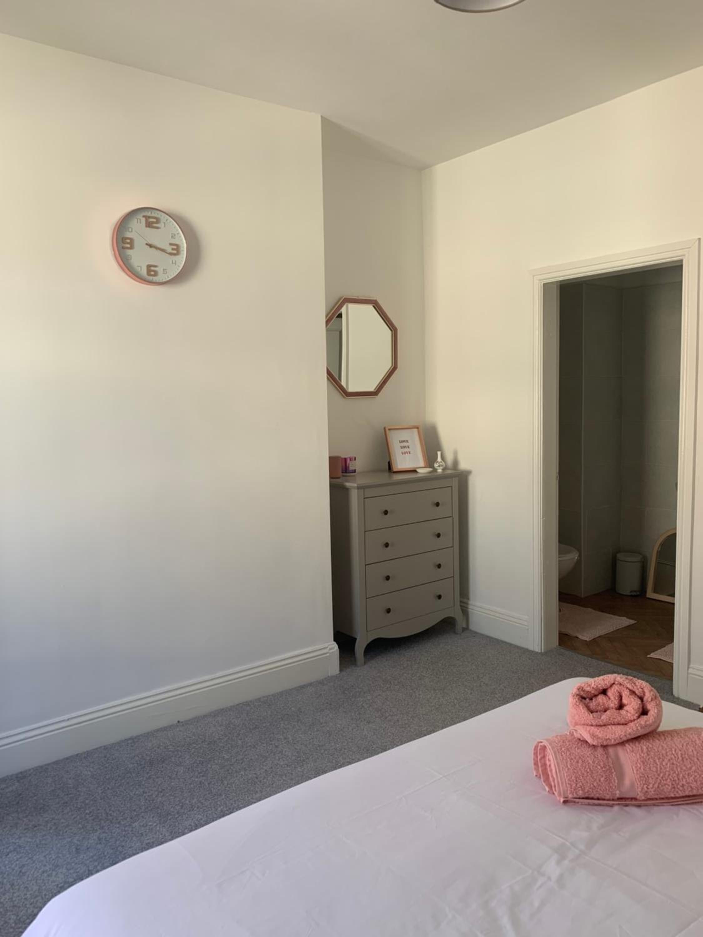 Three-Bedroom House - Photo 12