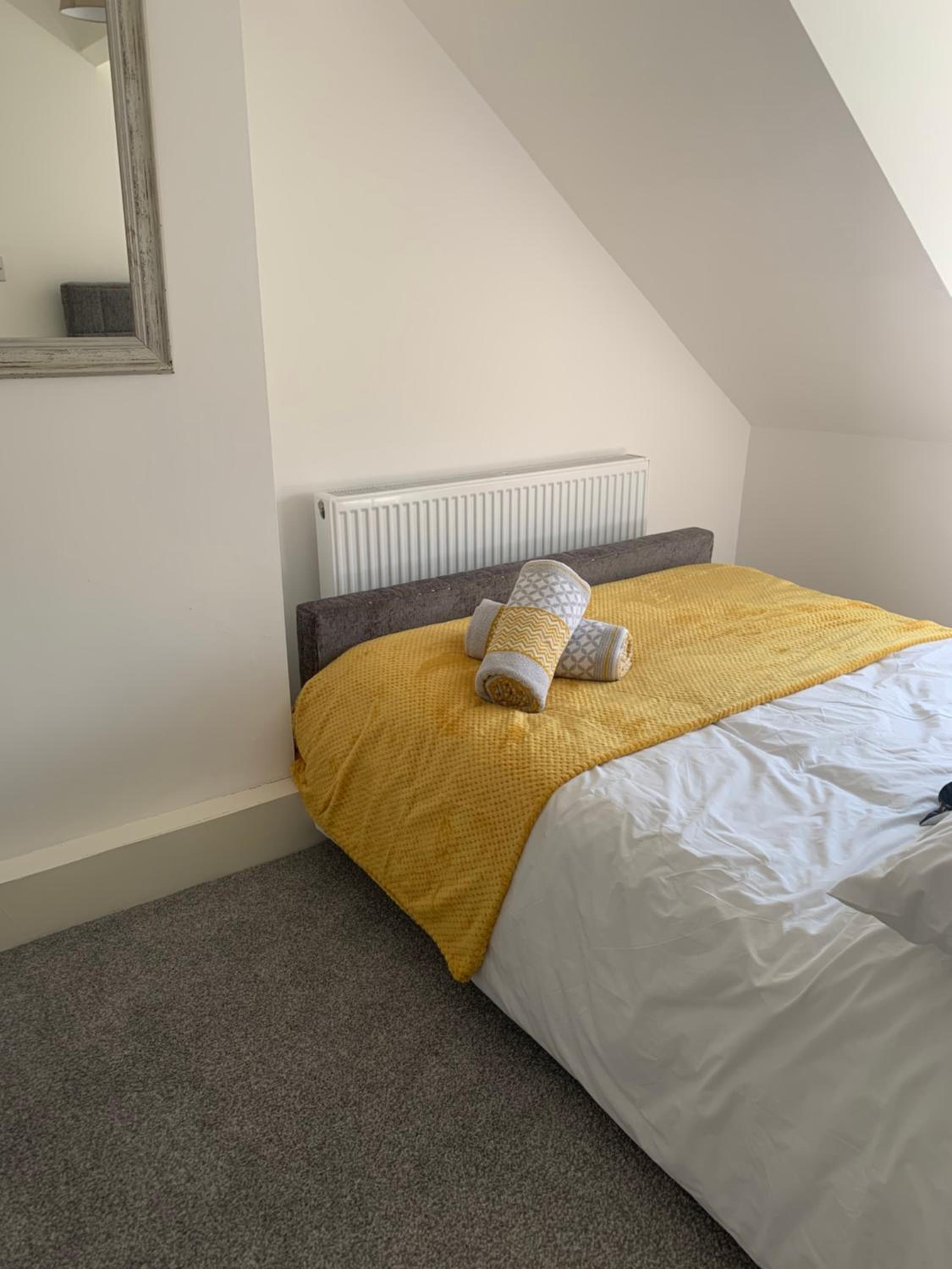 Three-Bedroom House - Photo 23