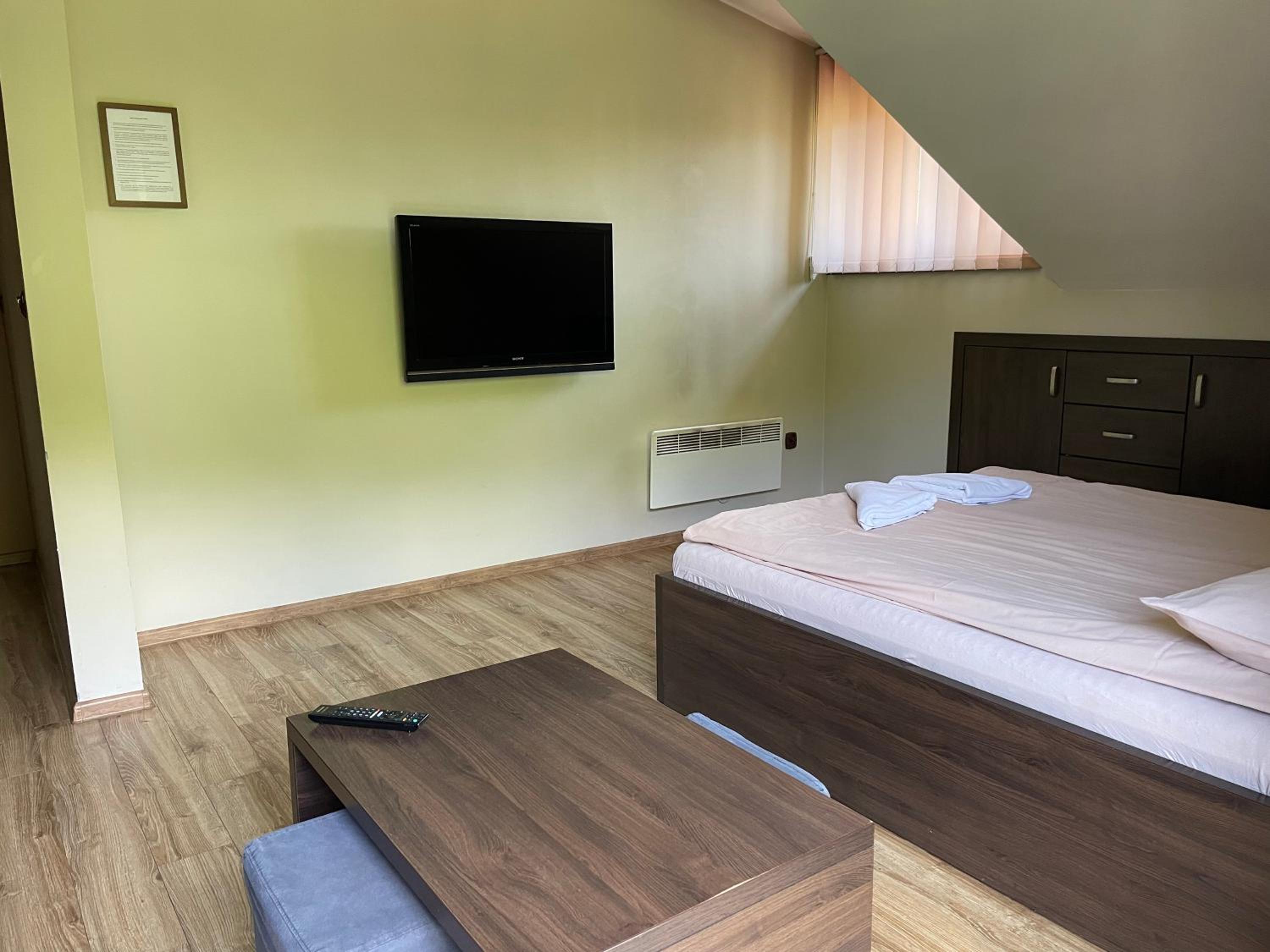 Quadruple Room with Terrace - Photo 22