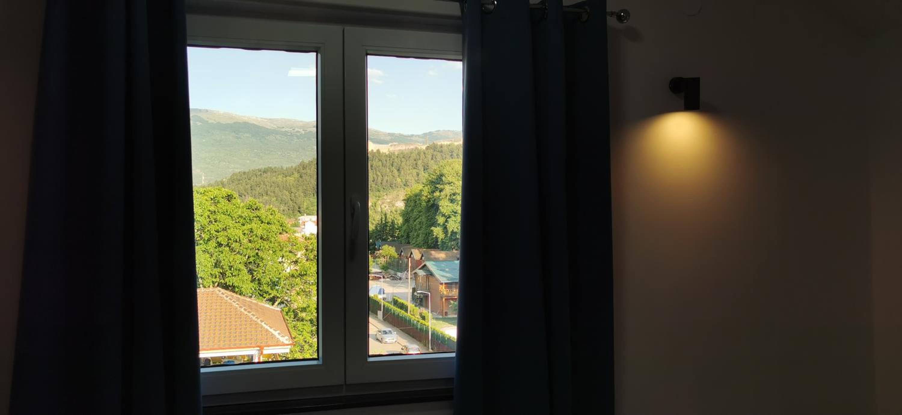 Suite with Lake View - Photo 11